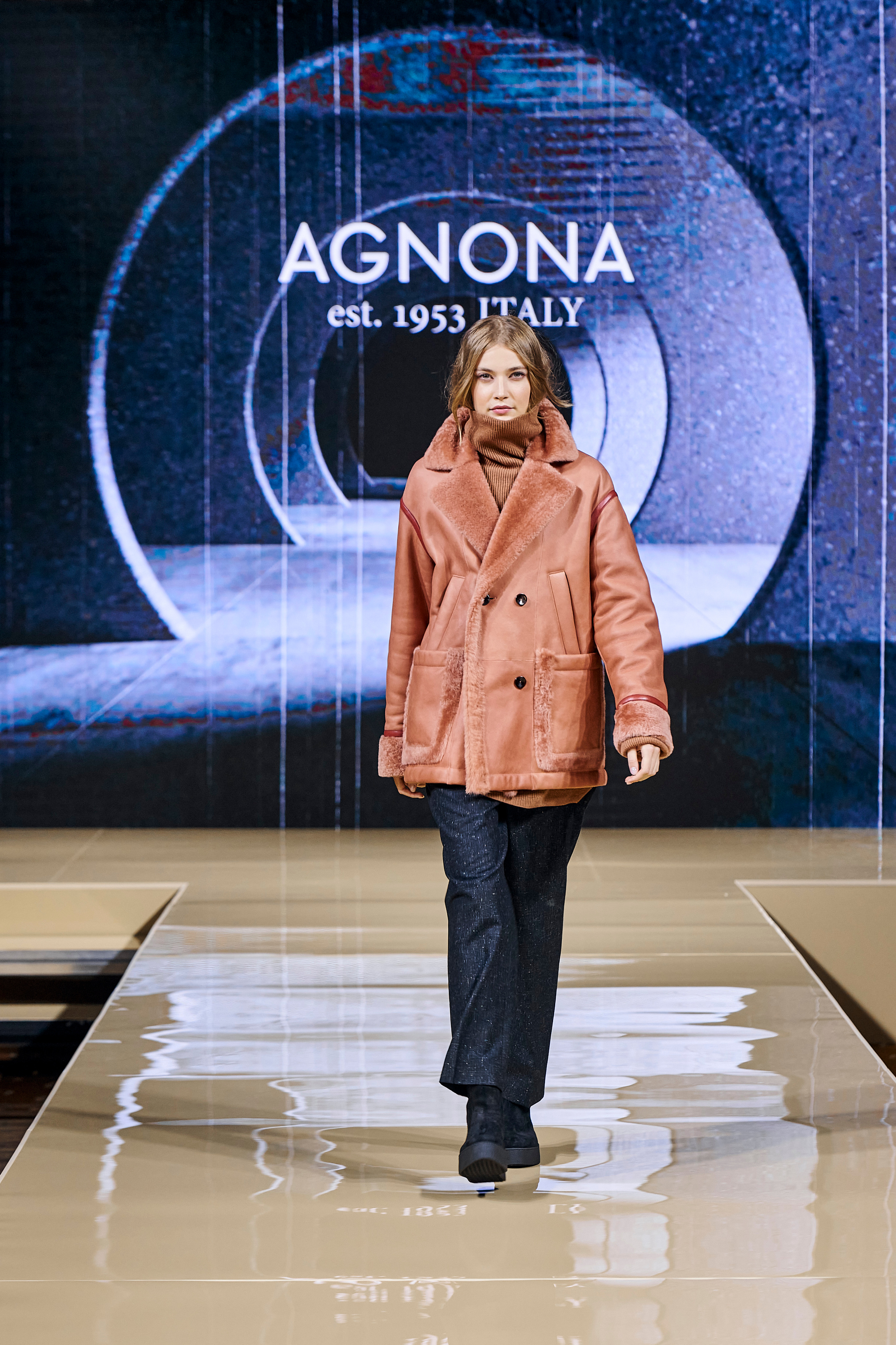 Модный показ «Кашемир и Шелк». Фотограф Постольник Дарья