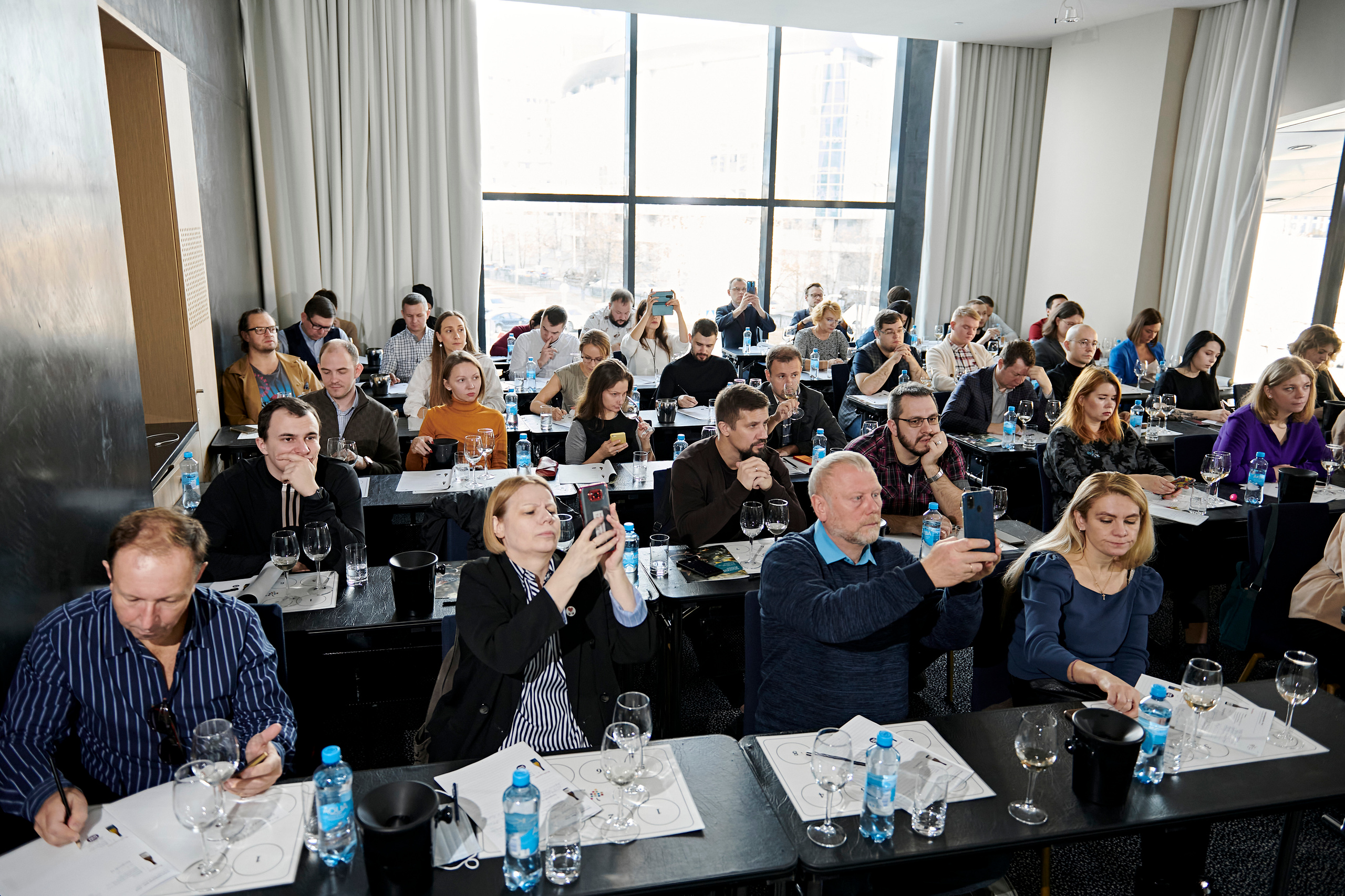 Винная дегустация для сомелье. Фотограф Постольник Дарья
