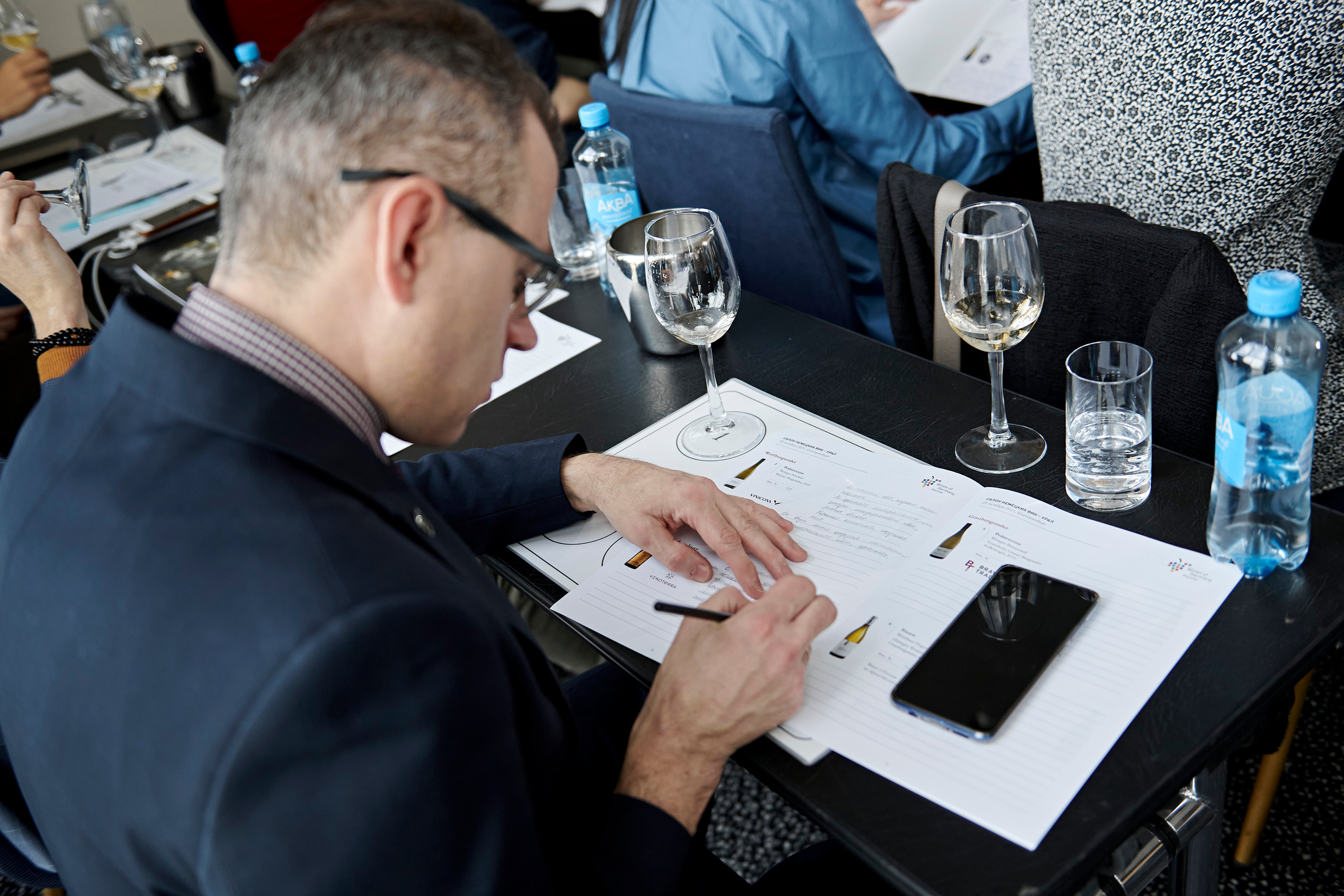 Винная дегустация для сомелье. Фотограф Постольник Дарья