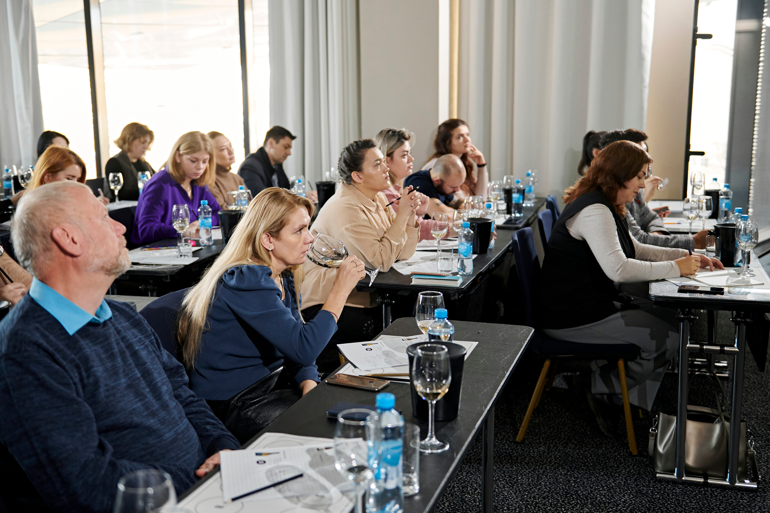 Винная дегустация для сомелье. Фотограф Постольник Дарья