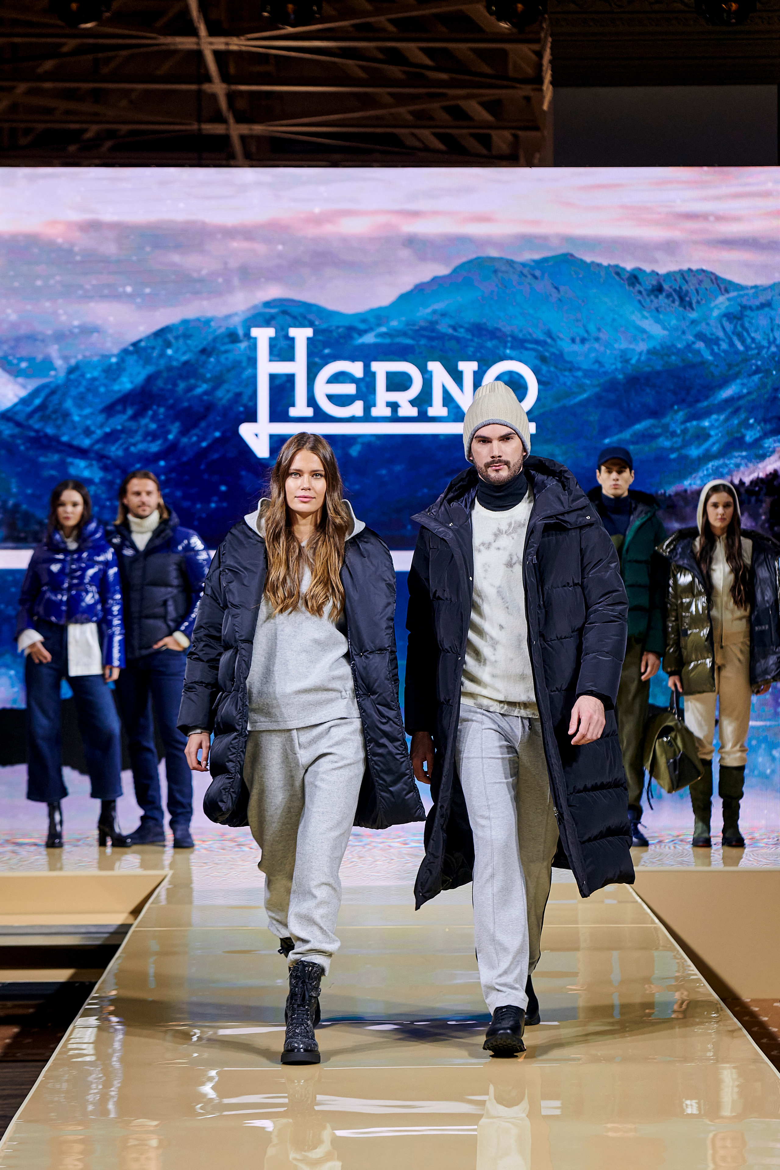 Модный показ «Кашемир и Шелк». Фотограф Постольник Дарья