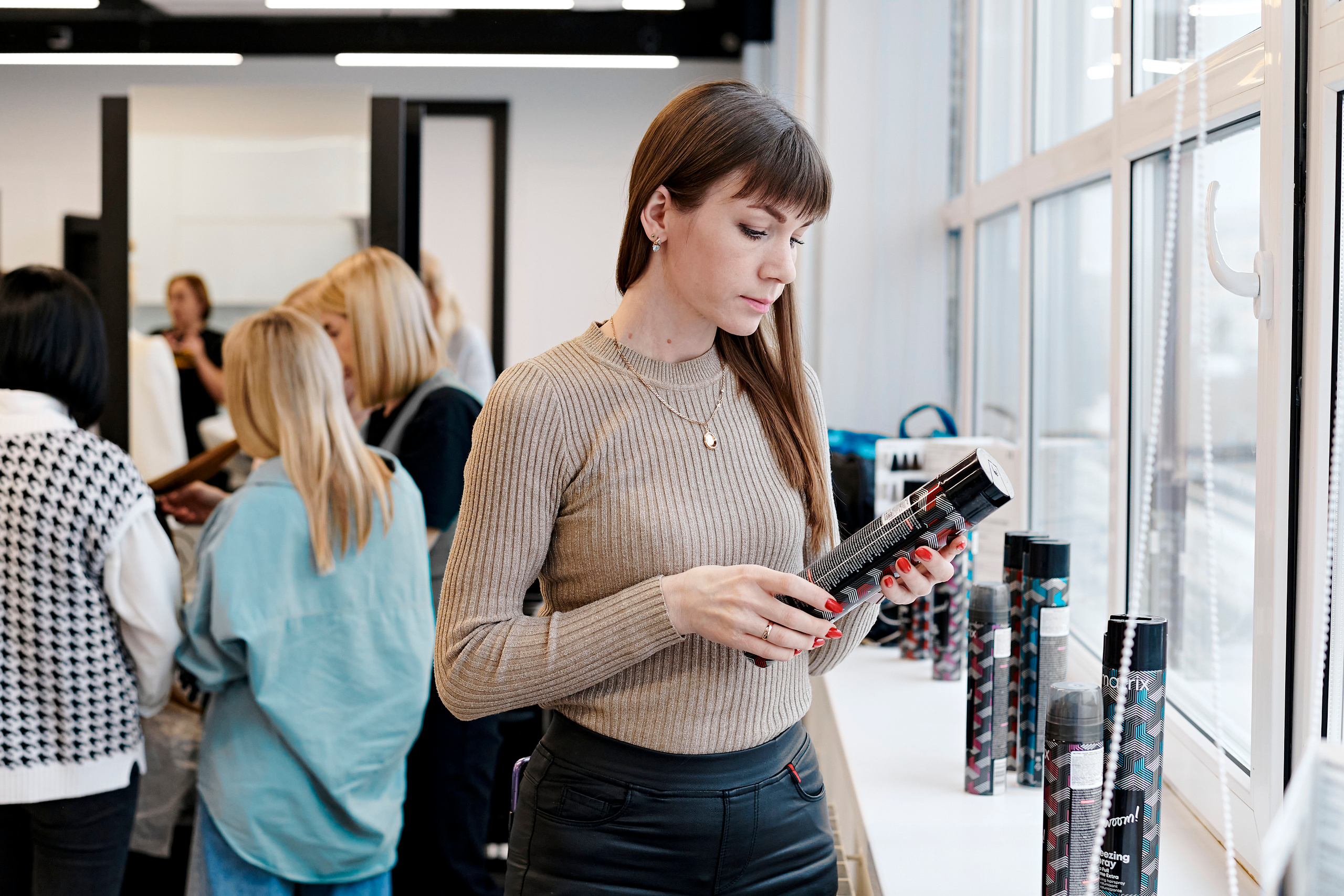 Мастер-класс по окрашиваниям и укладкам от Matrix. Фотограф Постольник Дарья