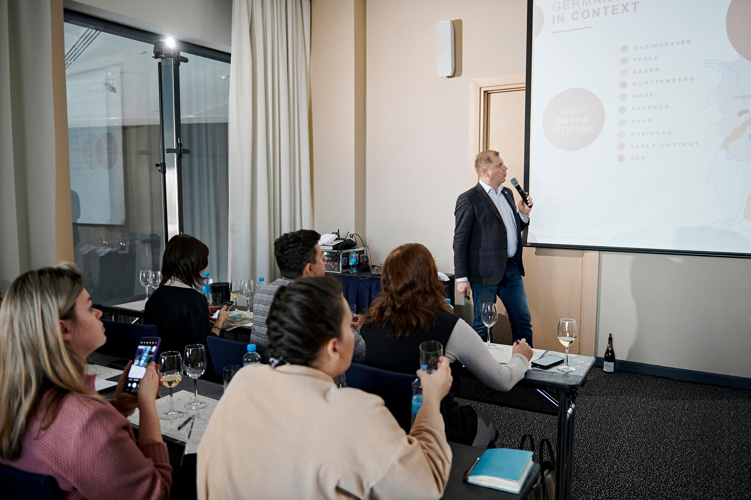 Винная дегустация для сомелье. Фотограф Постольник Дарья