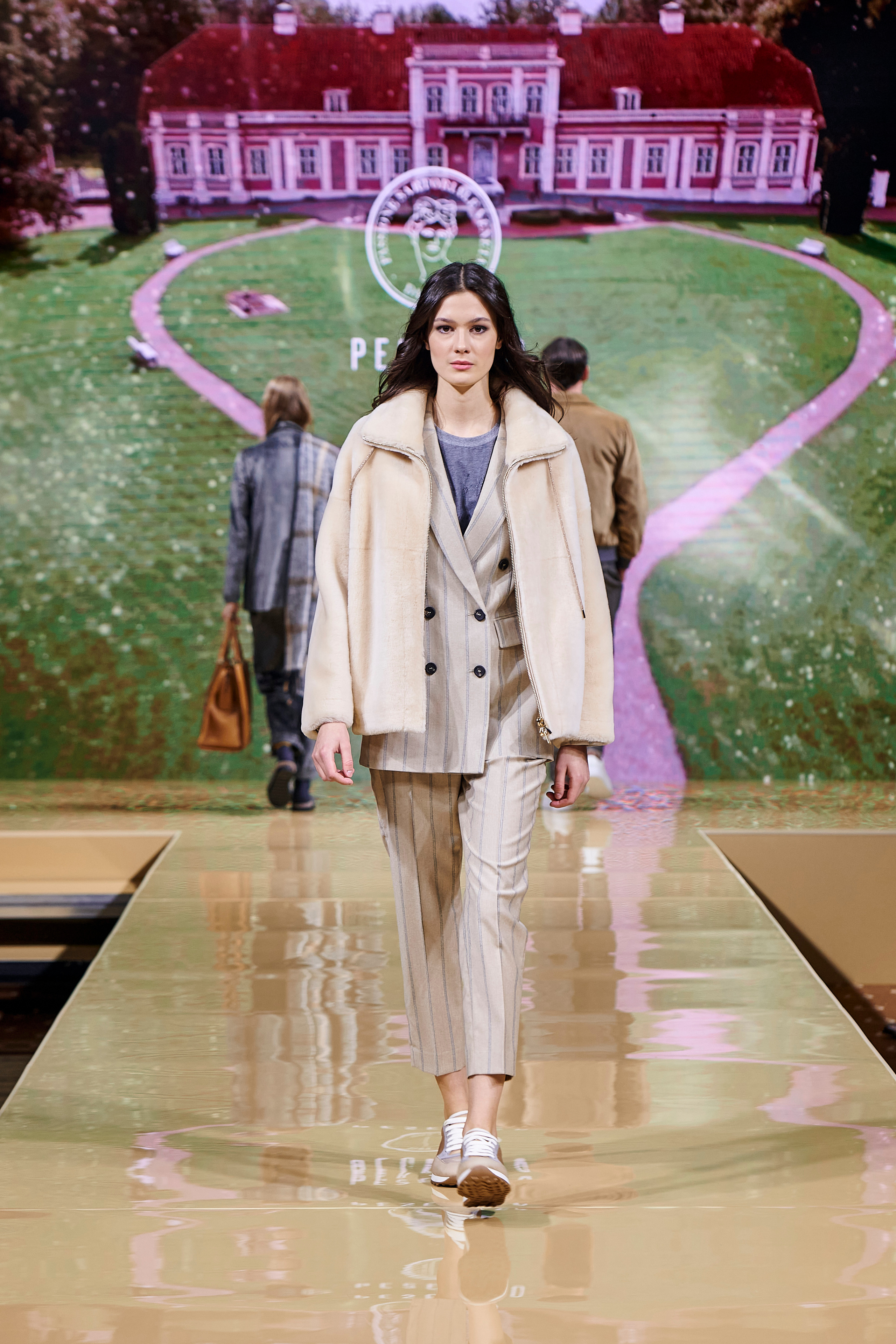 Модный показ «Кашемир и Шелк». Фотограф Постольник Дарья