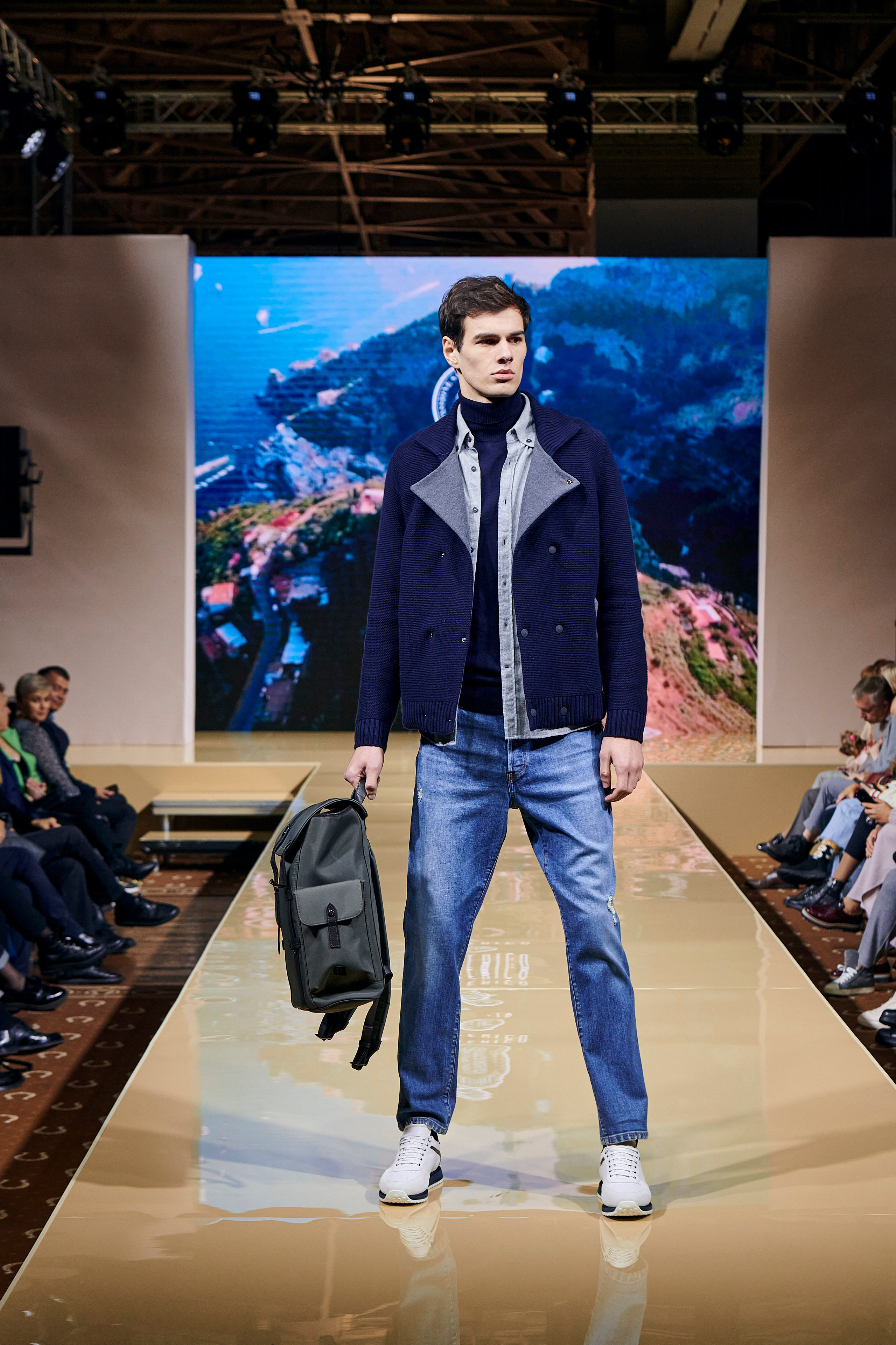 Модный показ «Кашемир и Шелк». Фотограф Постольник Дарья