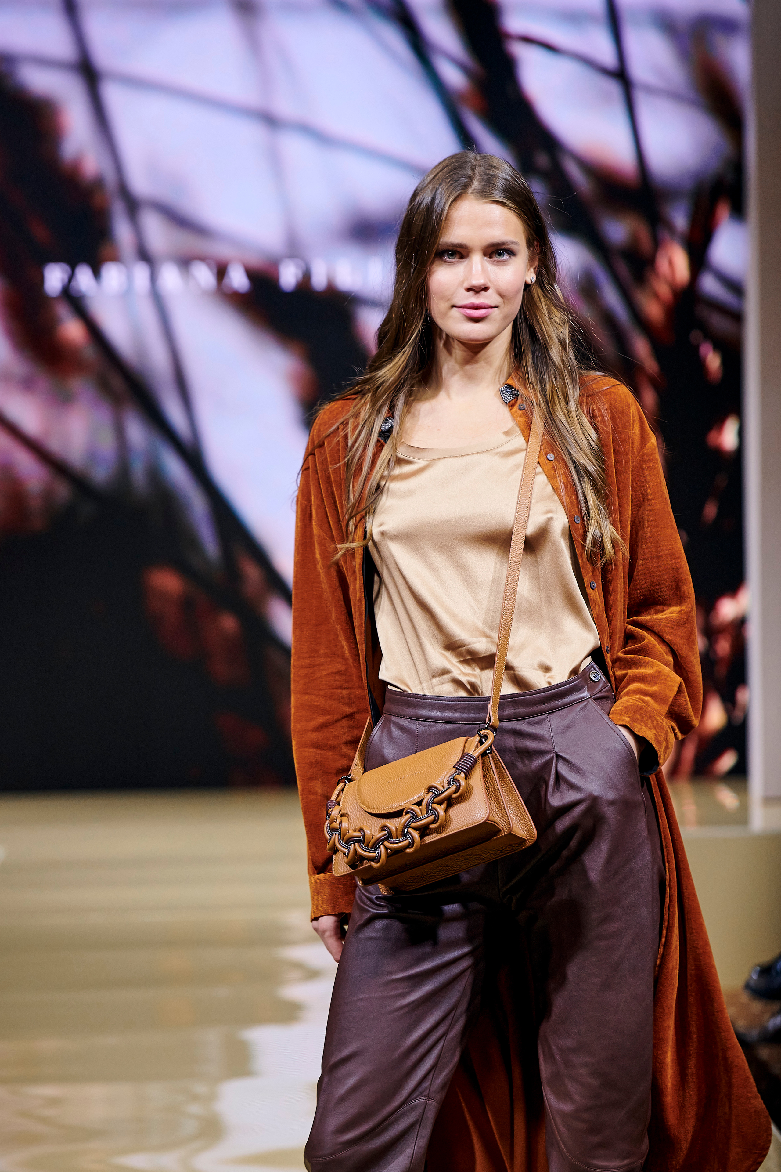 Модный показ «Кашемир и Шелк». Фотограф Постольник Дарья