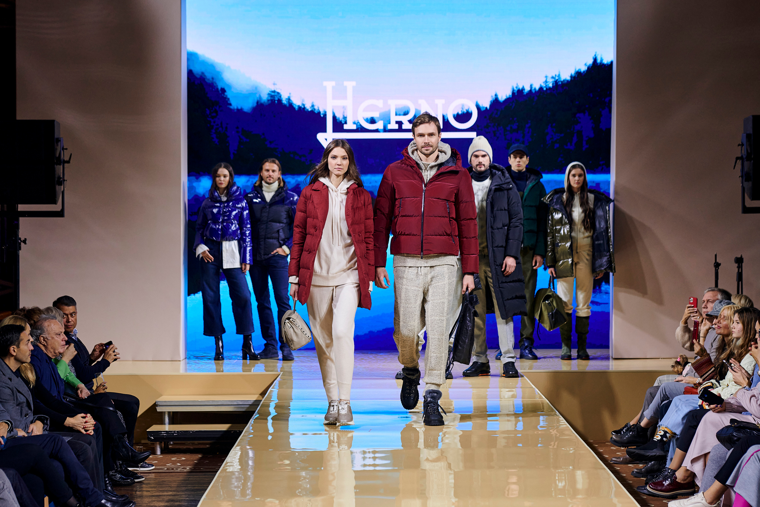 Модный показ «Кашемир и Шелк». Фотограф Постольник Дарья