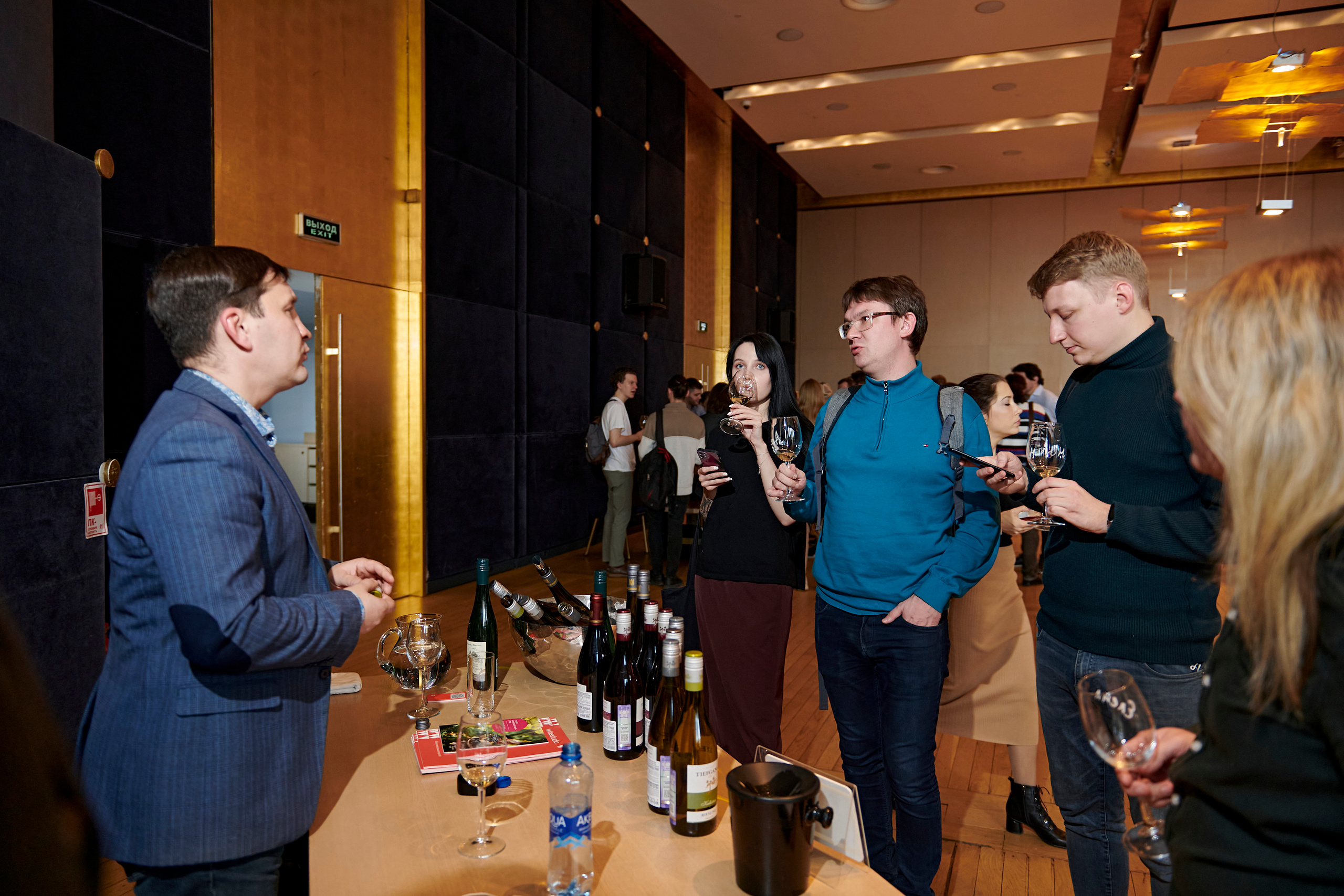 Винная дегустация для сомелье. Фотограф Постольник Дарья