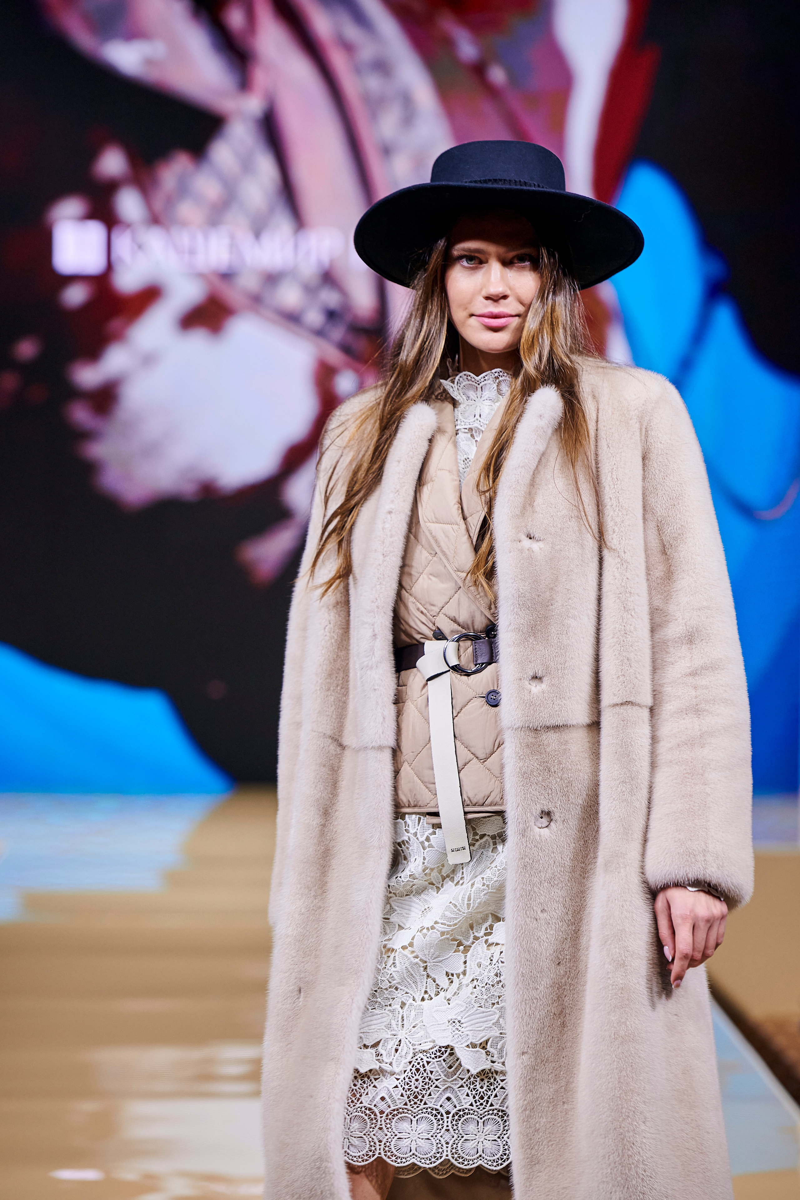 Модный показ «Кашемир и Шелк». Фотограф Постольник Дарья