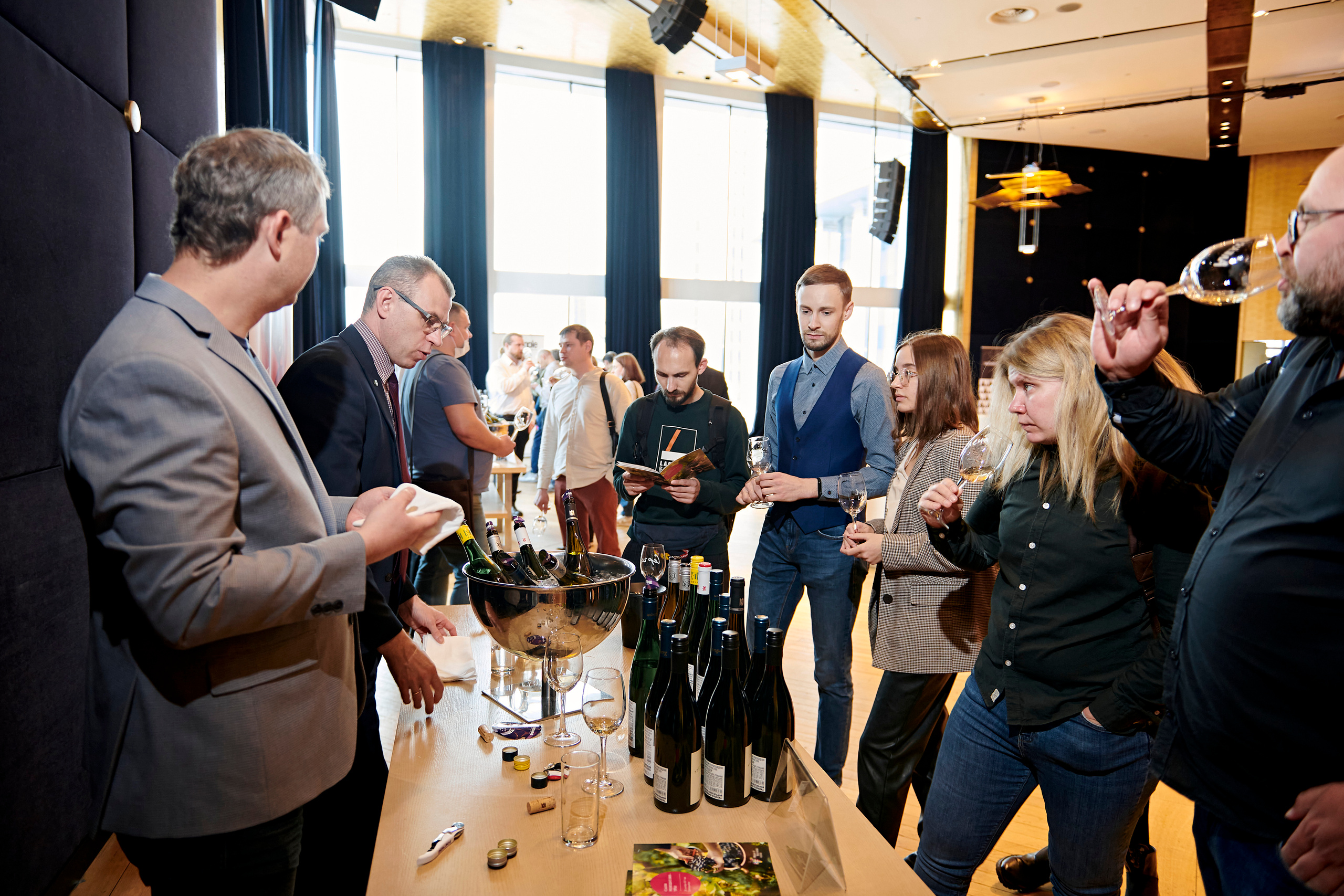 Винная дегустация для сомелье. Фотограф Постольник Дарья