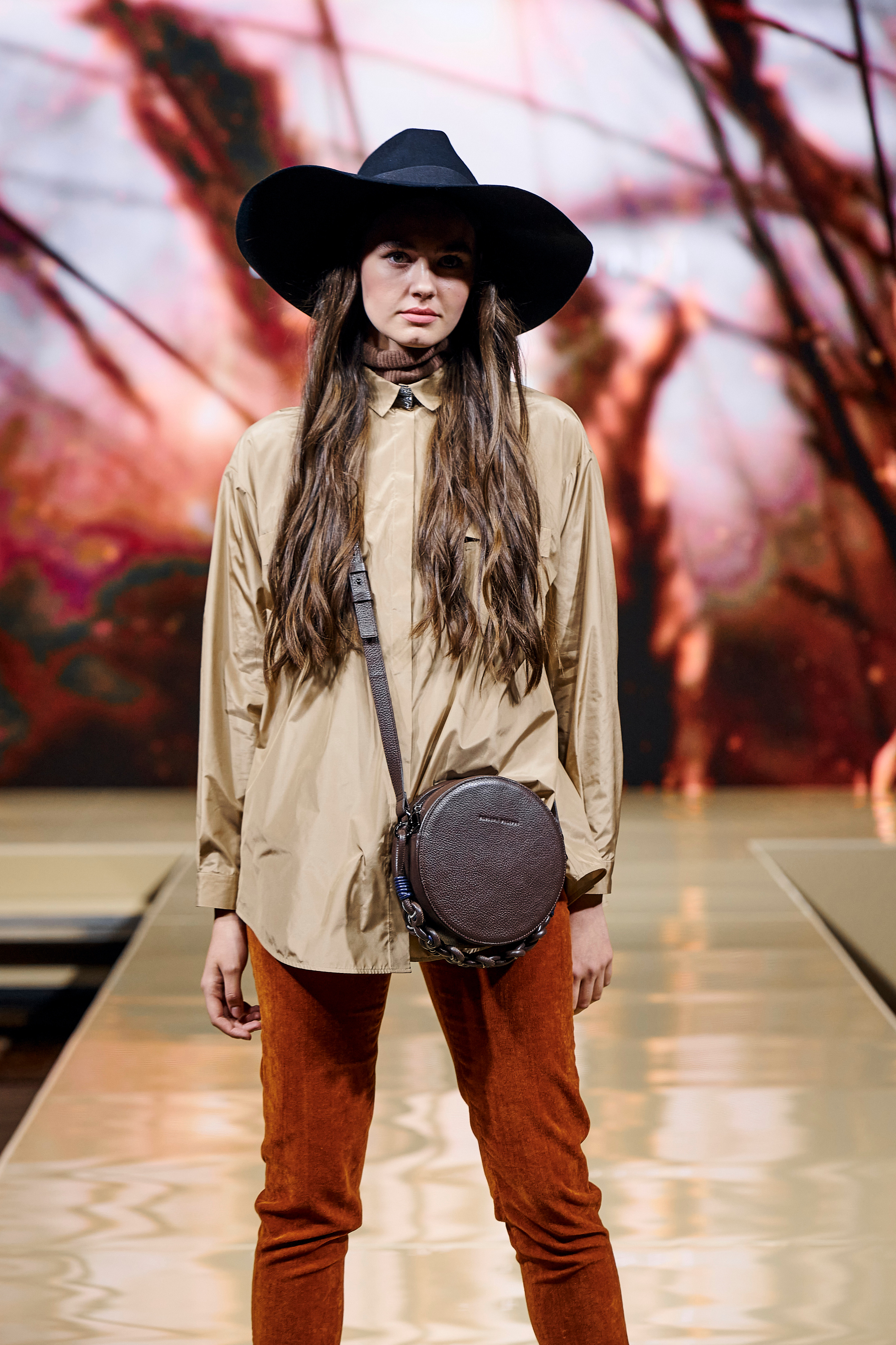 Модный показ «Кашемир и Шелк». Фотограф Постольник Дарья