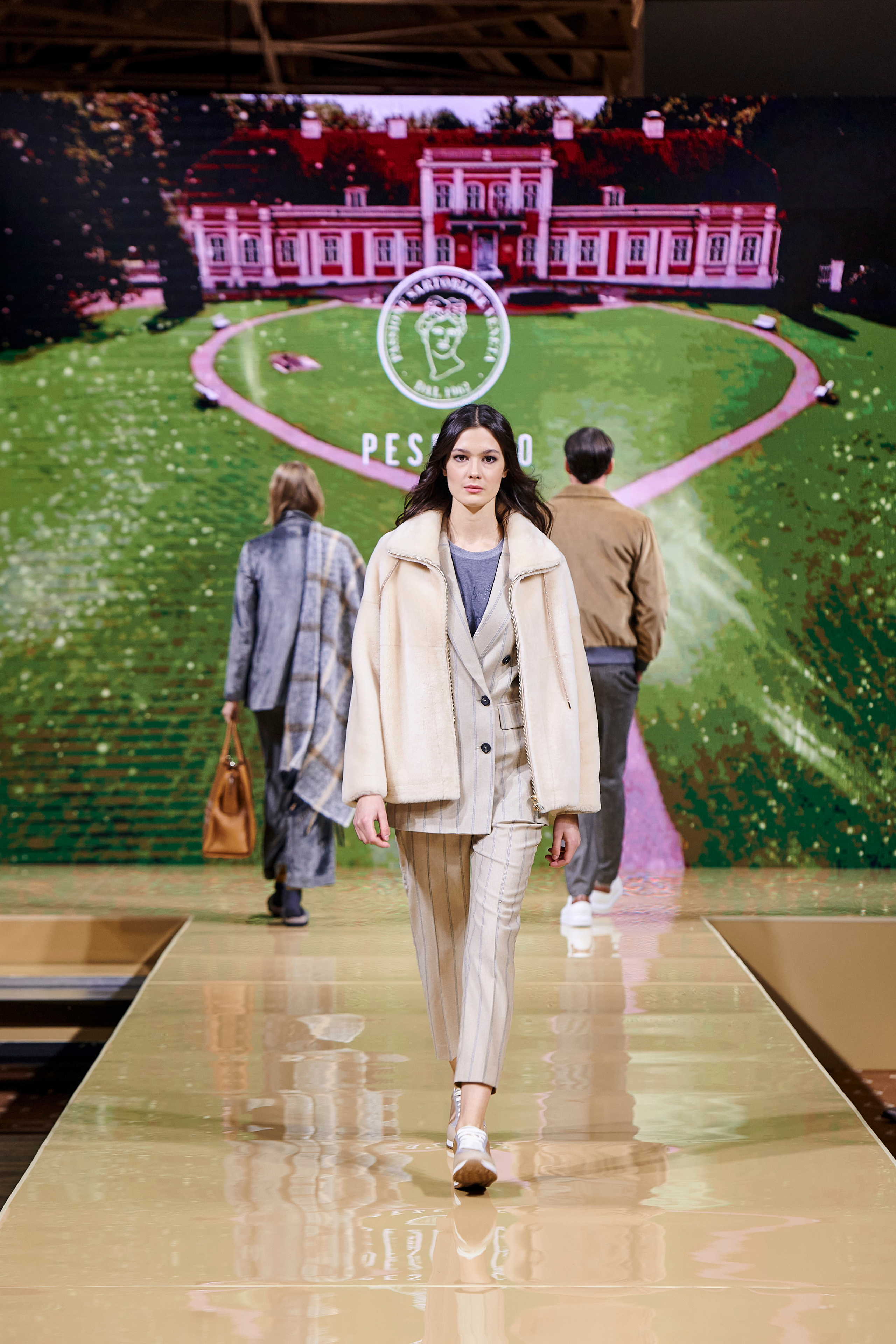 Модный показ «Кашемир и Шелк». Фотограф Постольник Дарья