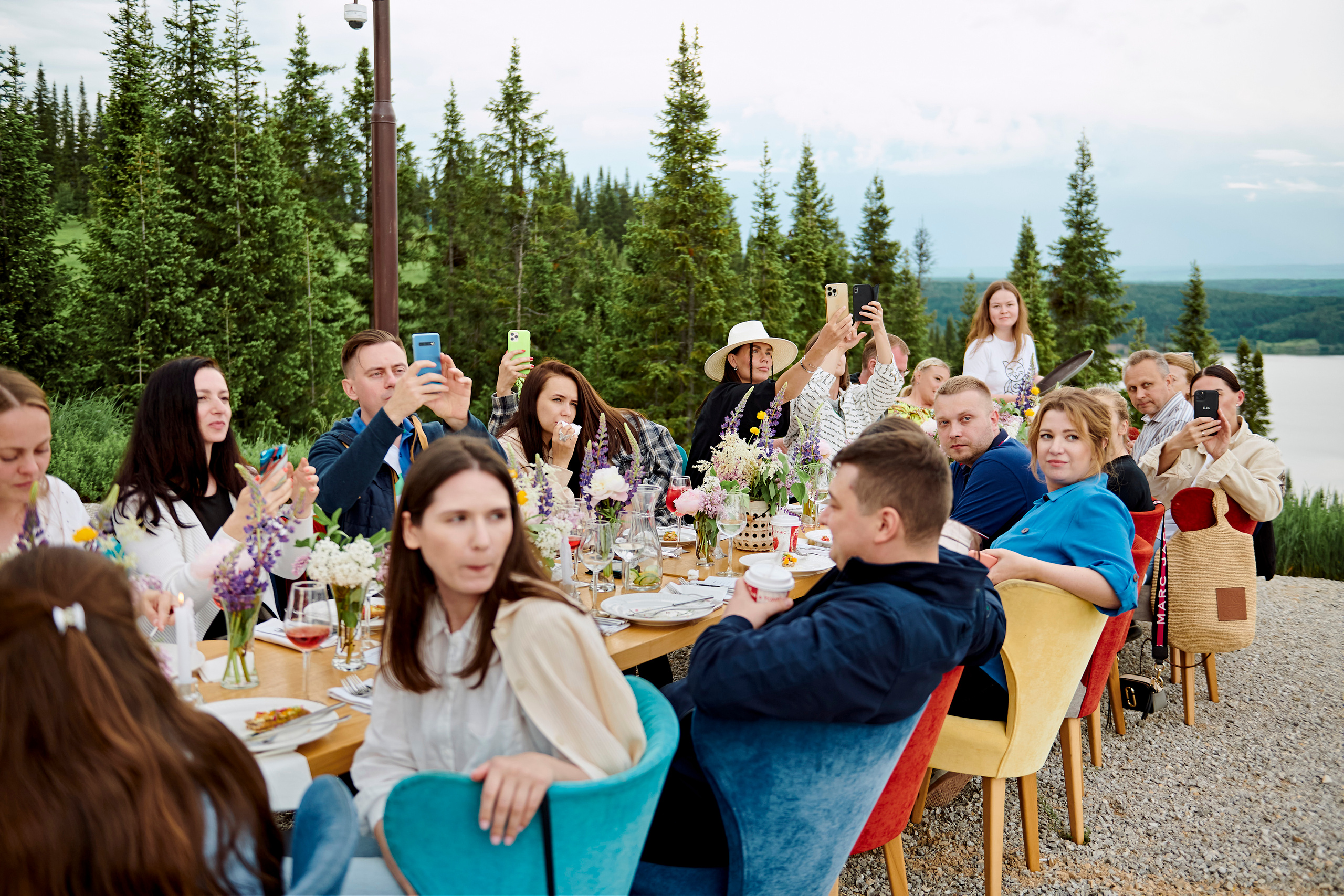 Летний ужин на природе с тремя шефами. Фотограф Постольник Дарья