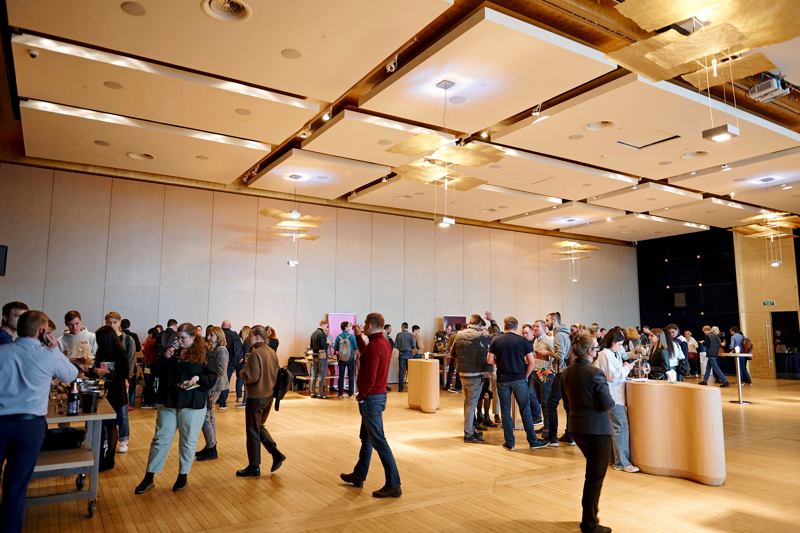 Винная дегустация для сомелье. Фотограф Постольник Дарья