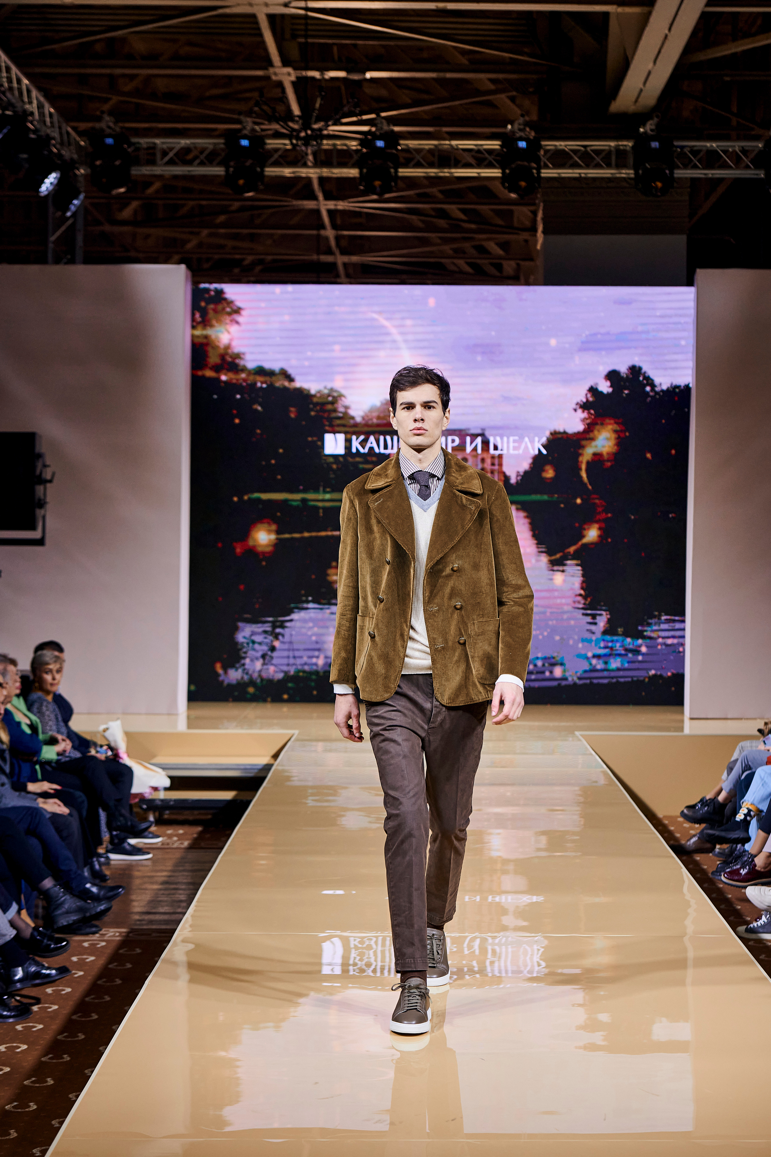 Модный показ «Кашемир и Шелк». Фотограф Постольник Дарья