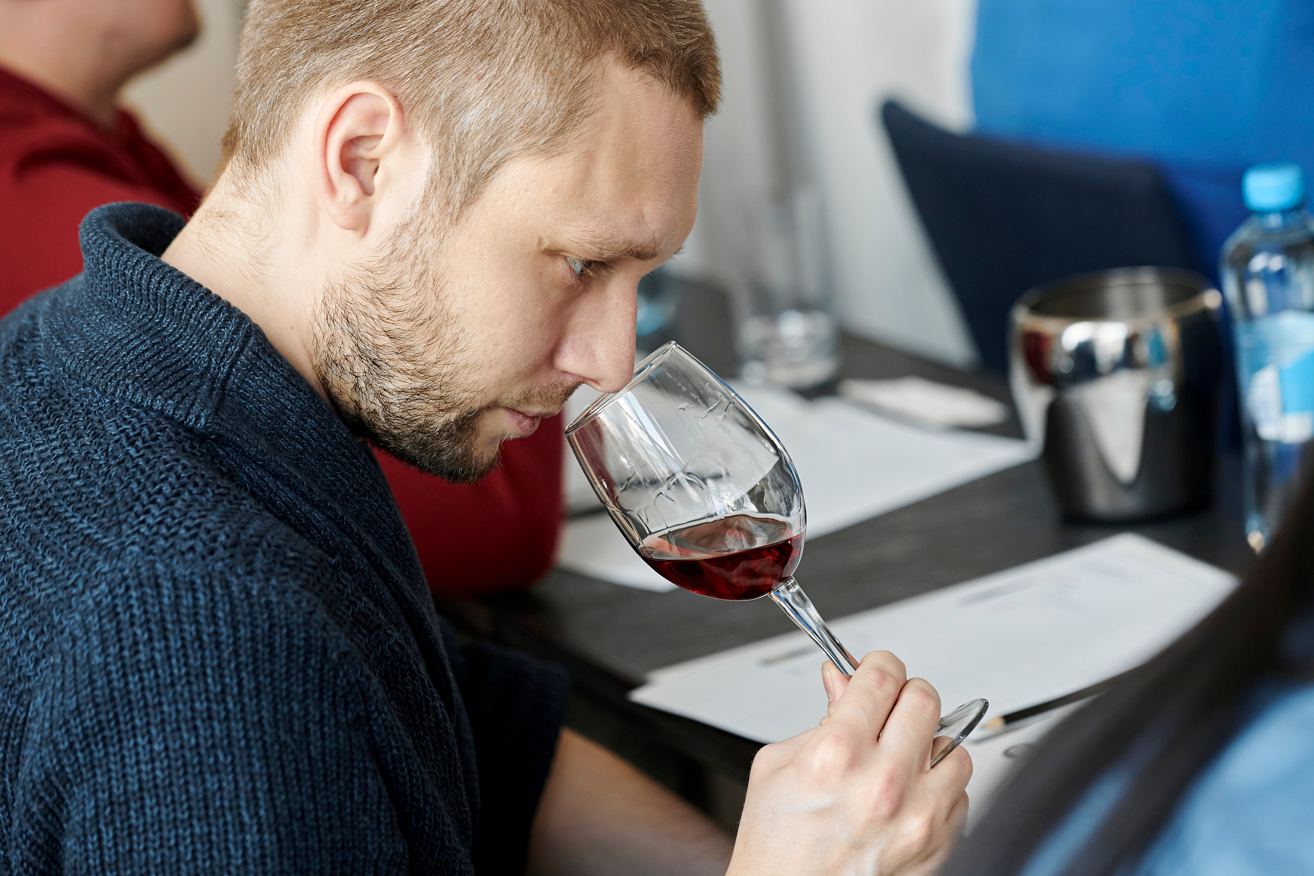 Винная дегустация для сомелье. Фотограф Постольник Дарья