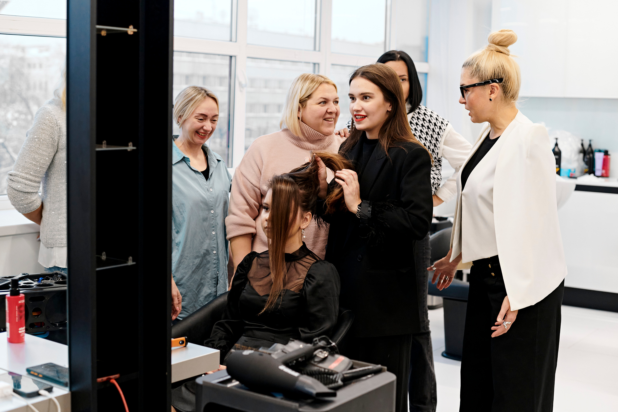 Мастер-класс по окрашиваниям и укладкам от Matrix. Фотограф Постольник Дарья