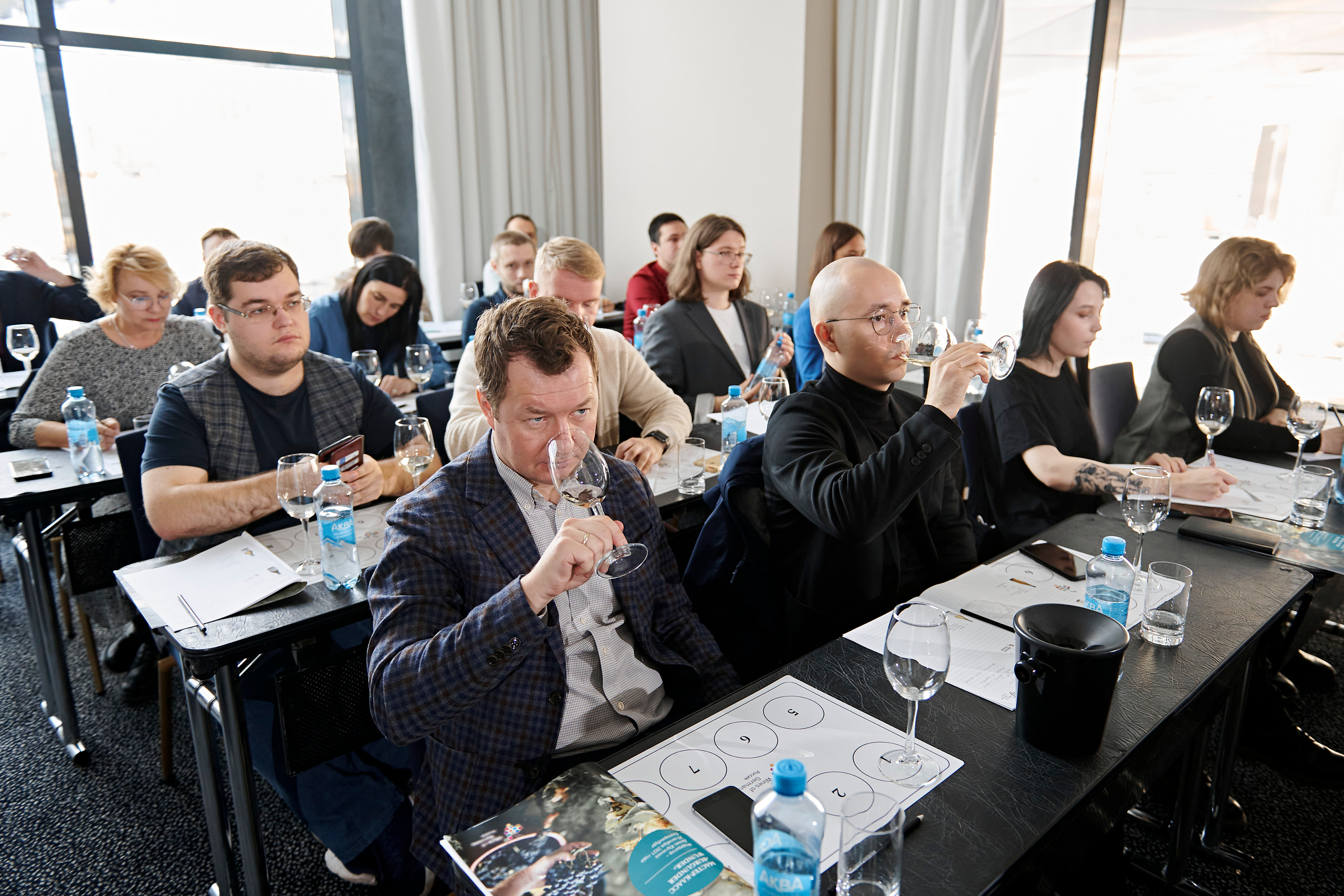 Винная дегустация для сомелье. Фотограф Постольник Дарья