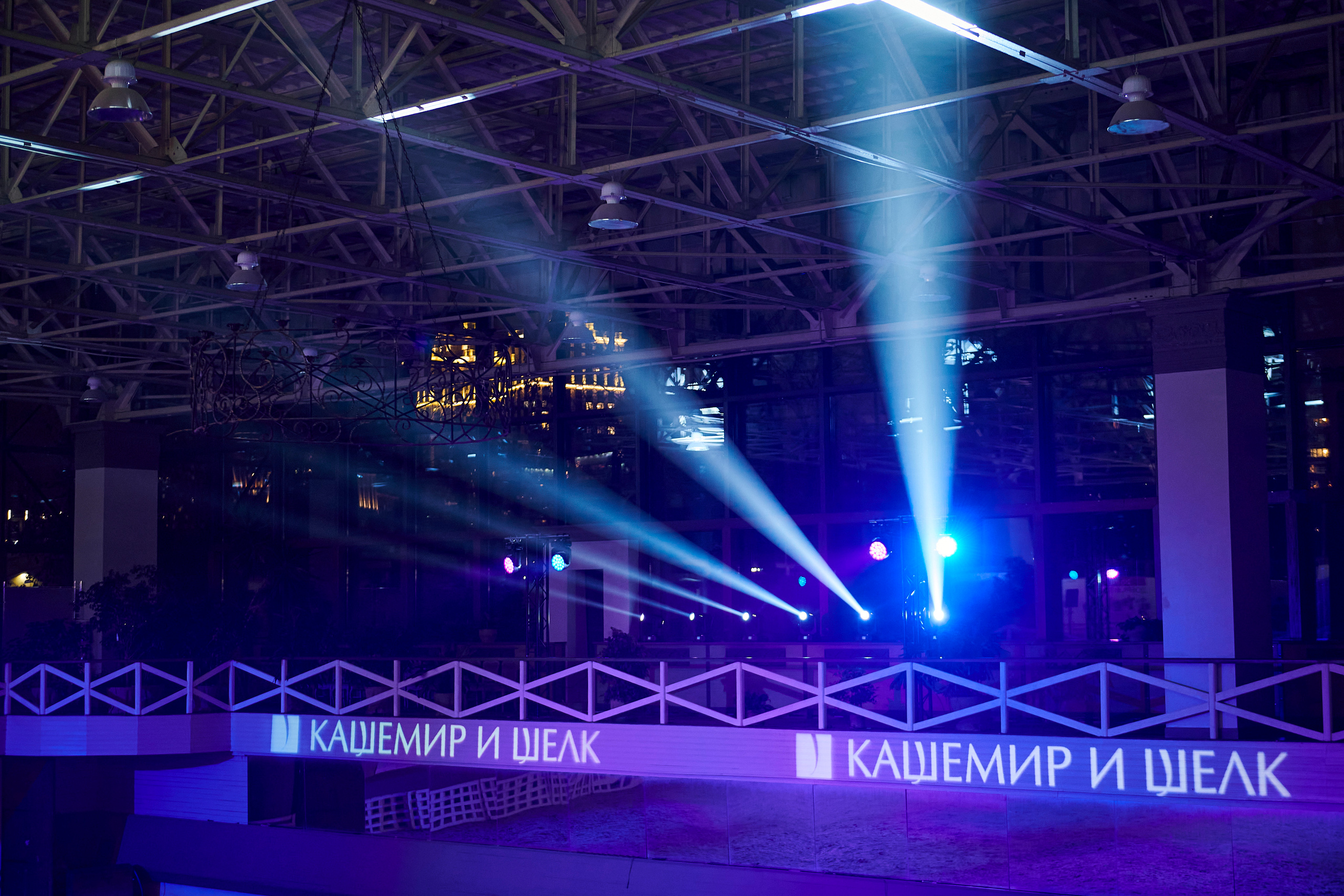 Модный показ «Кашемир и Шелк». Фотограф Постольник Дарья