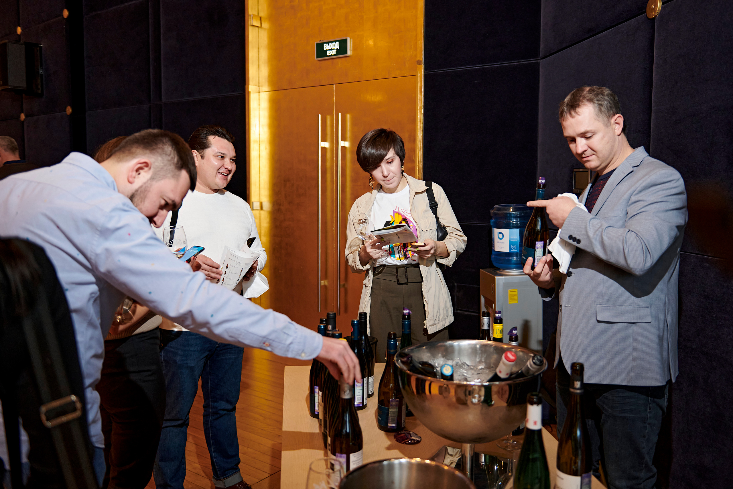 Винная дегустация для сомелье. Фотограф Постольник Дарья