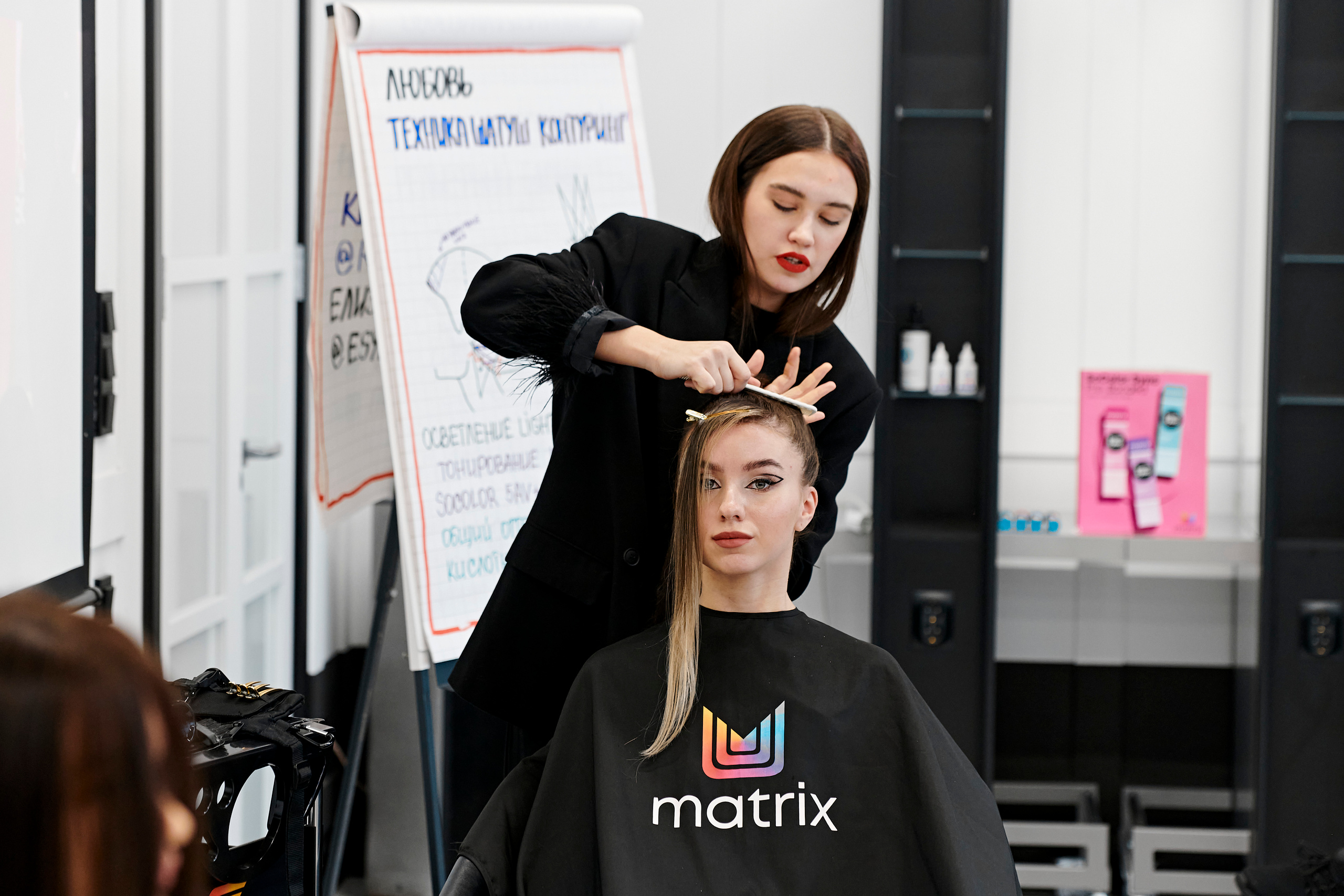 Мастер-класс по окрашиваниям и укладкам от Matrix. Фотограф Постольник Дарья