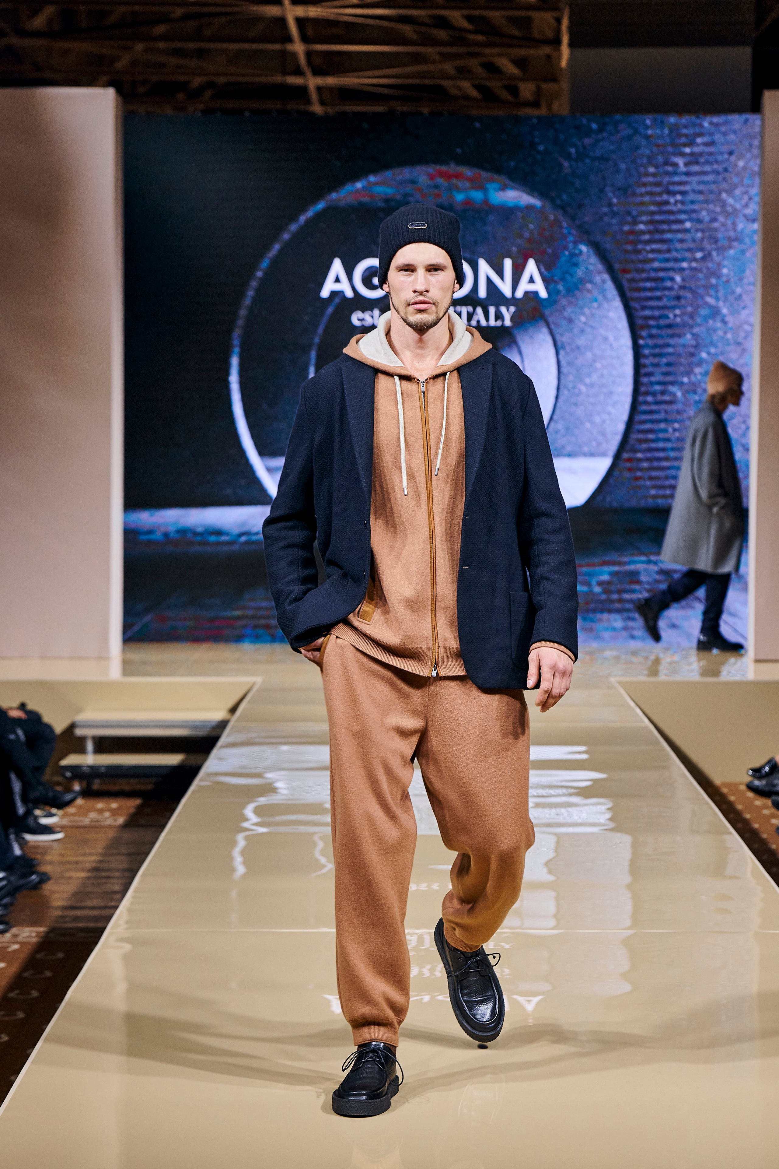 Модный показ «Кашемир и Шелк». Фотограф Постольник Дарья