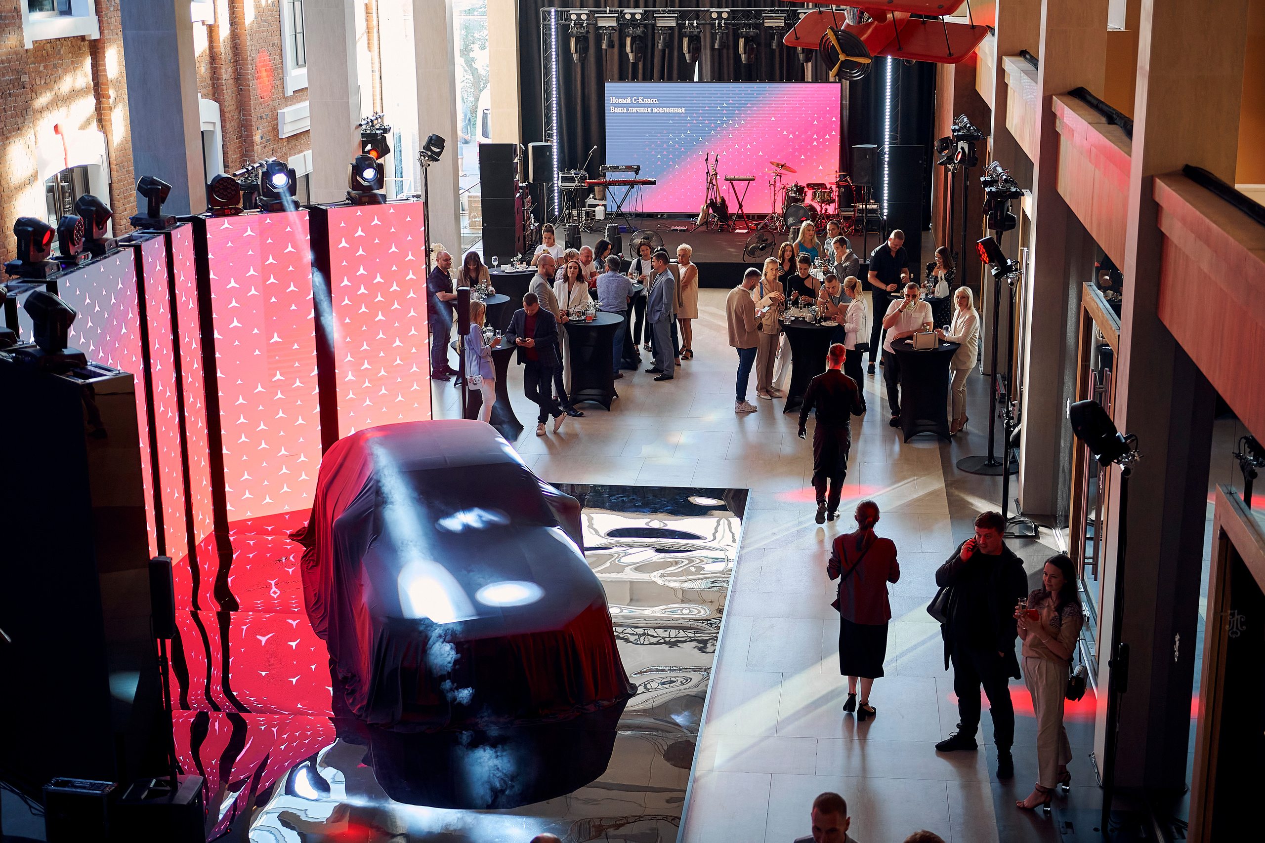 Презентация Mercedes C-класс. Фотограф Постольник Дарья