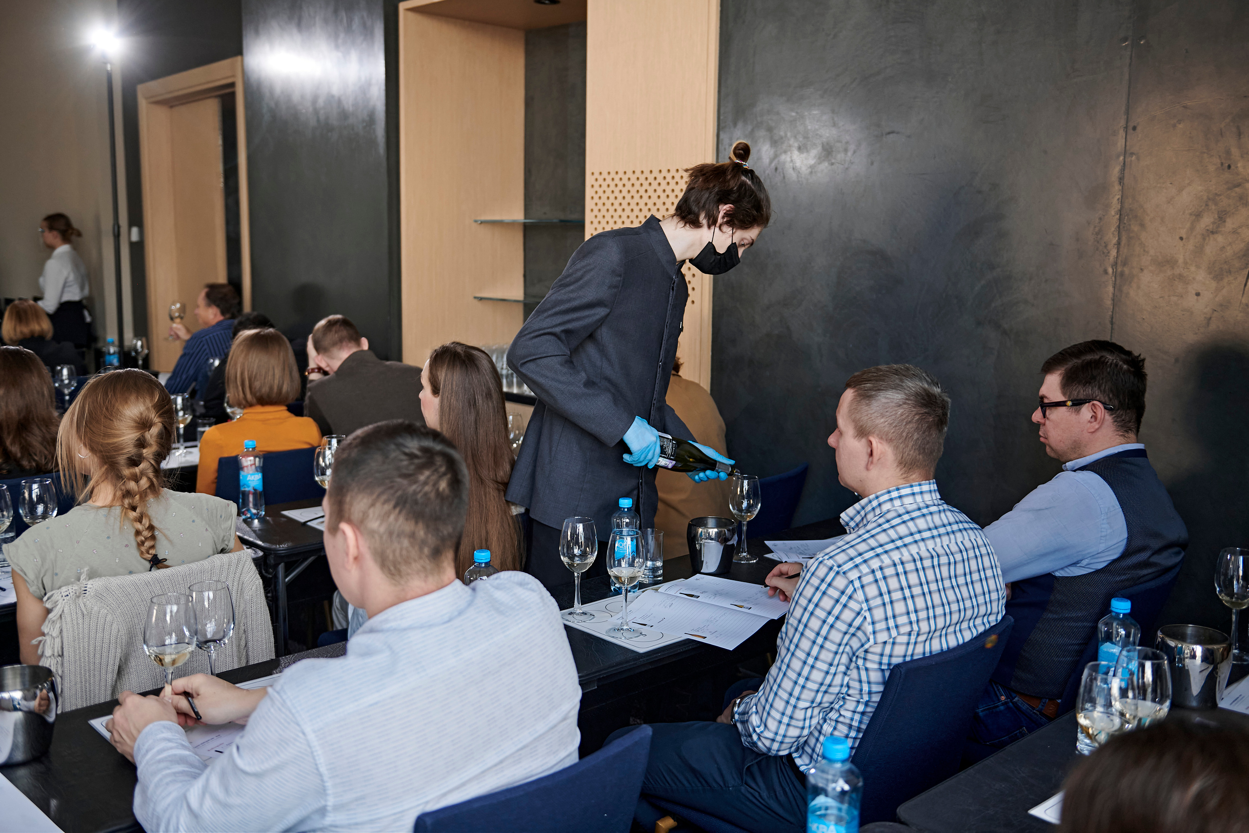 Винная дегустация для сомелье. Фотограф Постольник Дарья