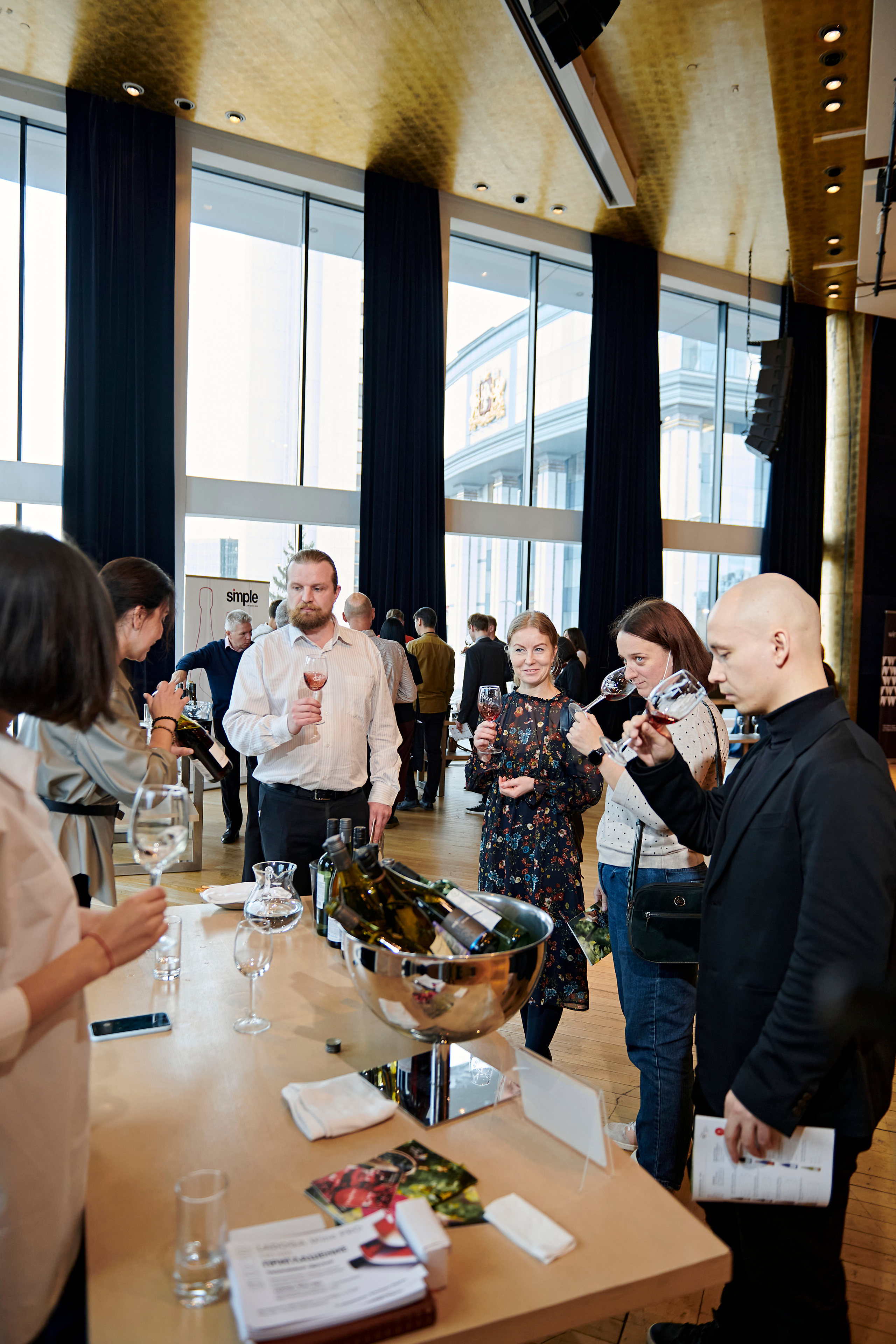 Винная дегустация для сомелье. Фотограф Постольник Дарья