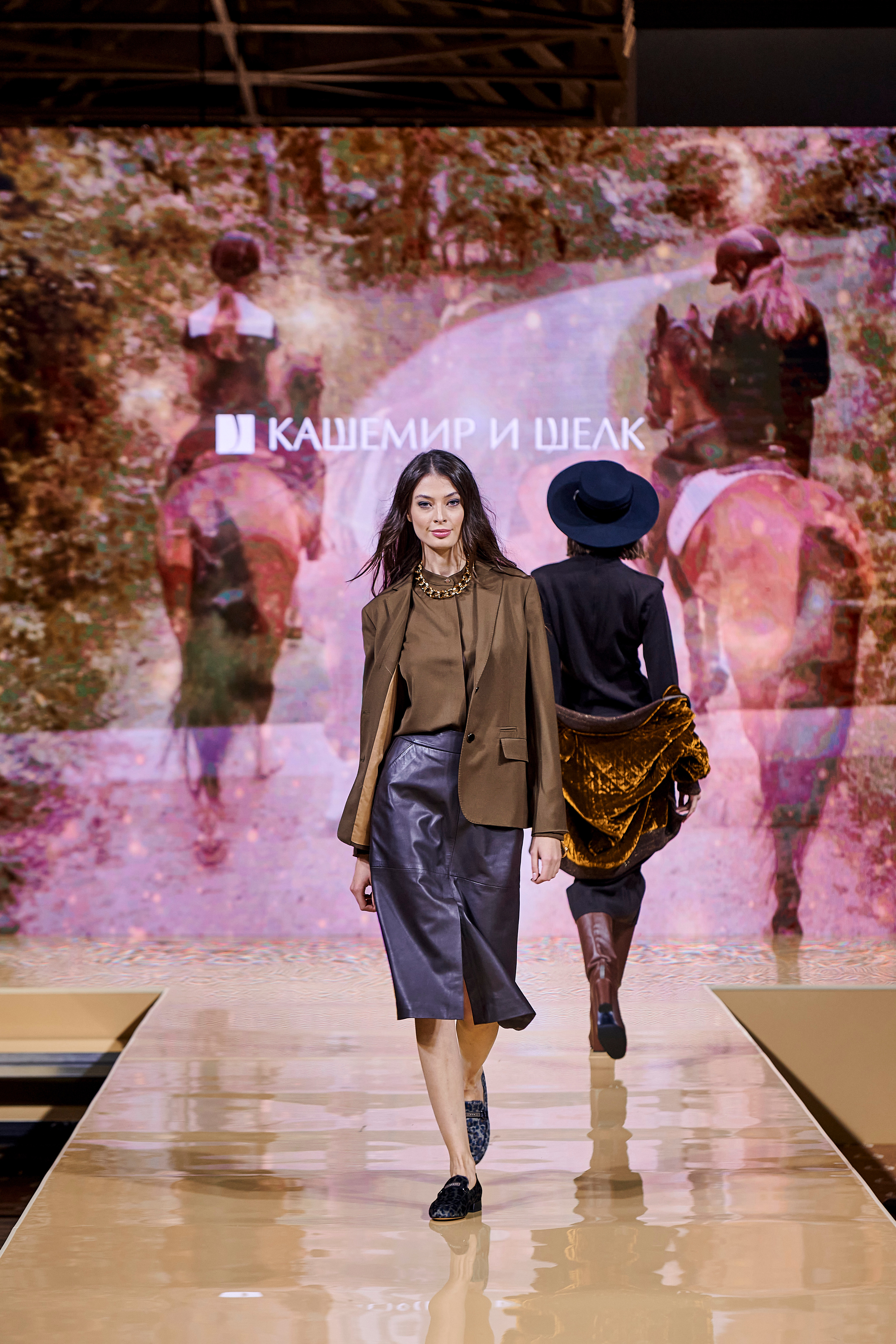 Модный показ «Кашемир и Шелк». Фотограф Постольник Дарья