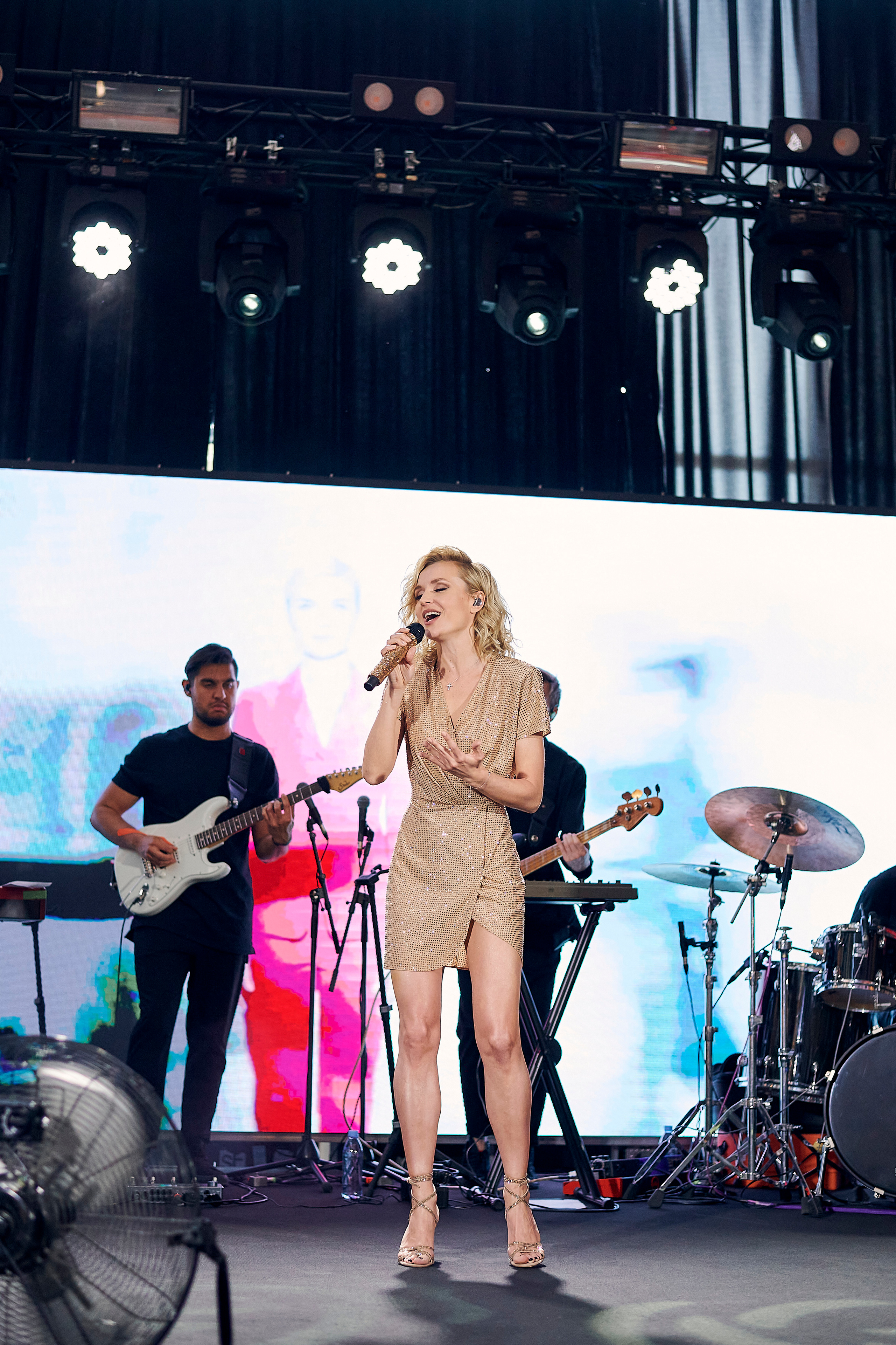 Презентация Mercedes C-класс. Фотограф Постольник Дарья