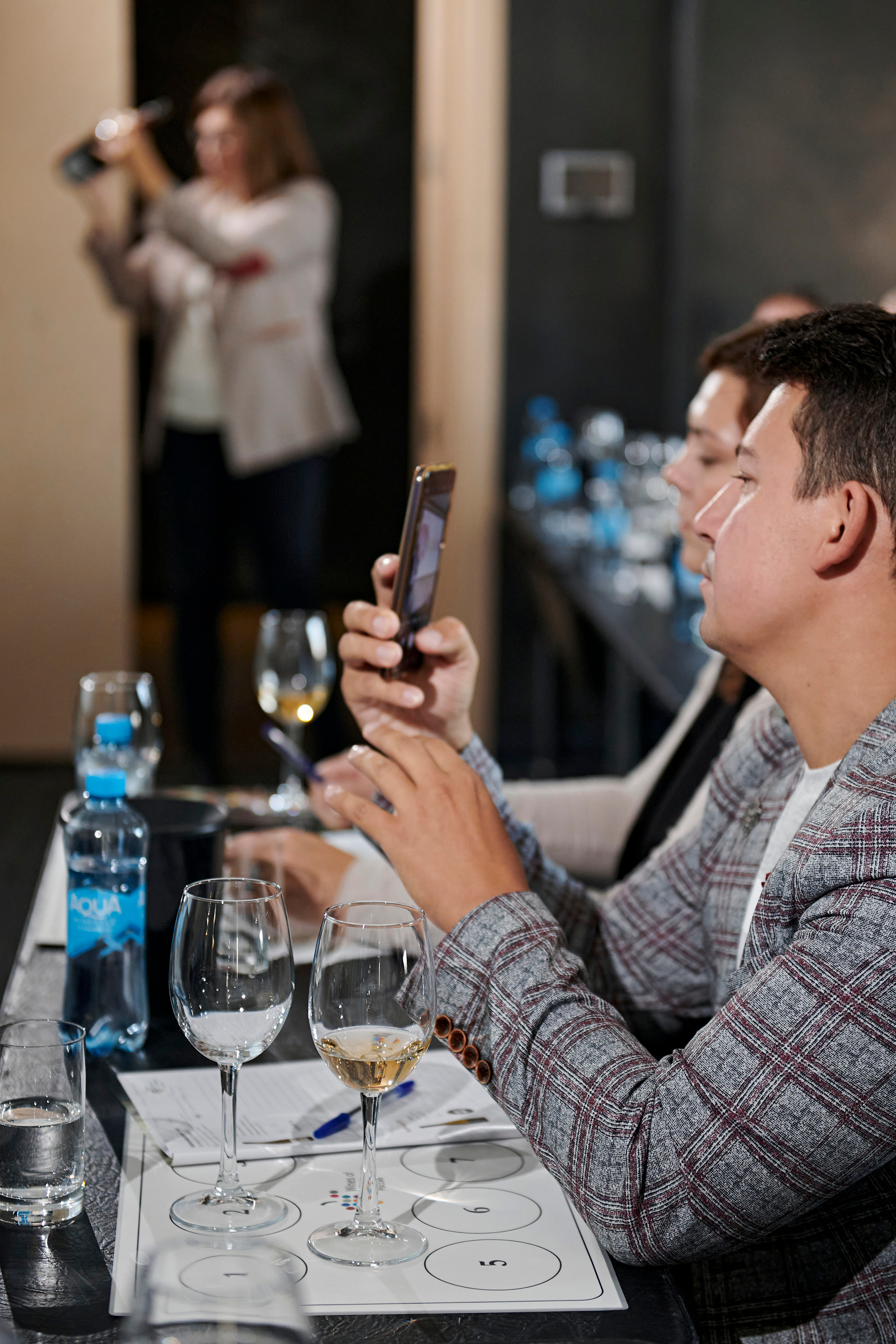 Винная дегустация для сомелье. Фотограф Постольник Дарья