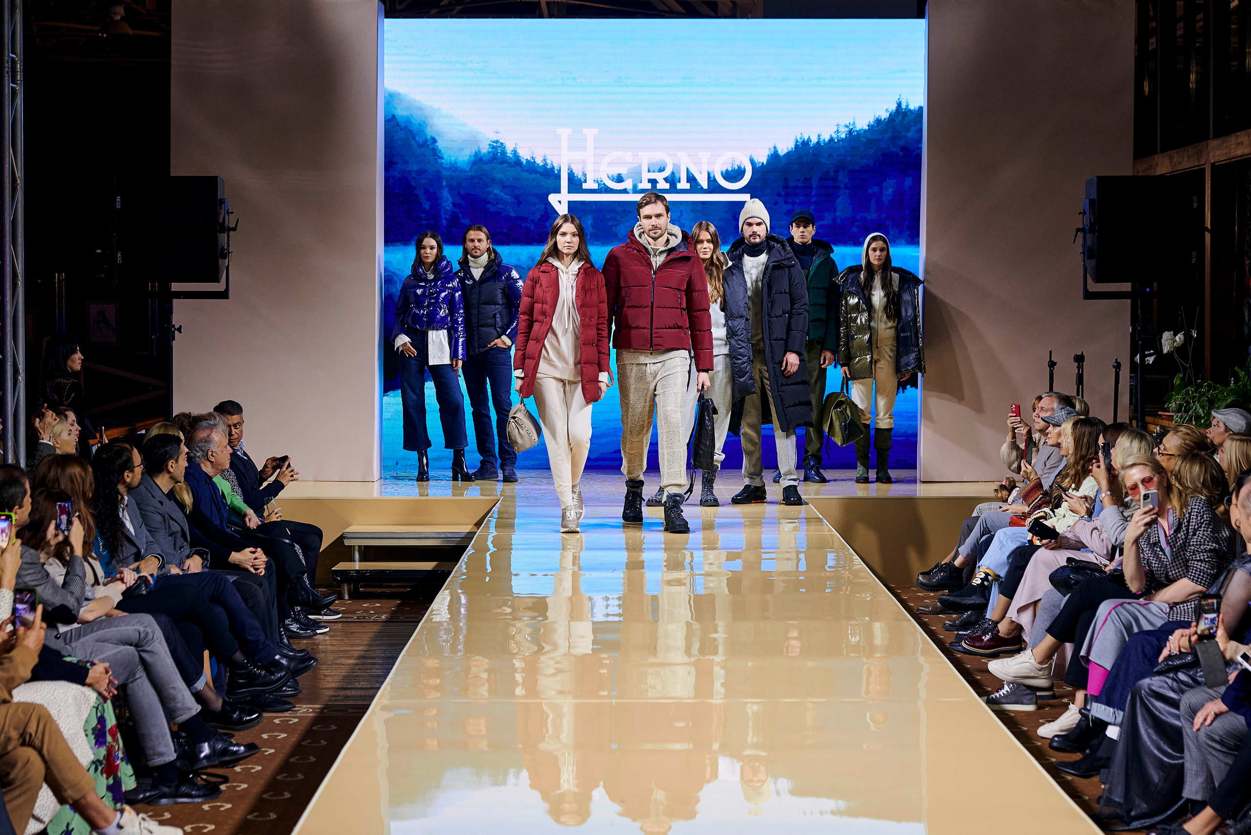 Модный показ «Кашемир и Шелк». Фотограф Постольник Дарья