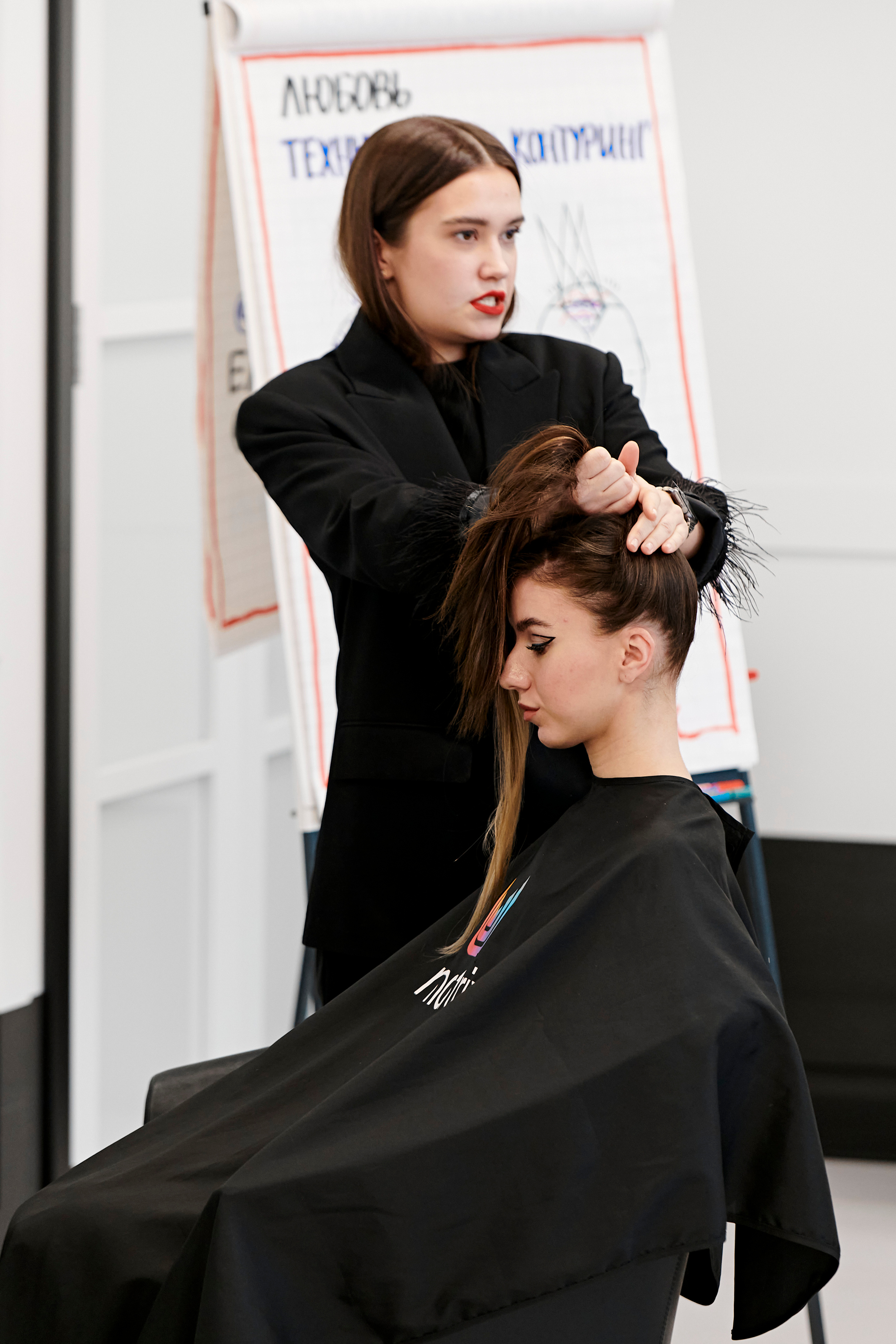 Мастер-класс по окрашиваниям и укладкам от Matrix. Фотограф Постольник Дарья