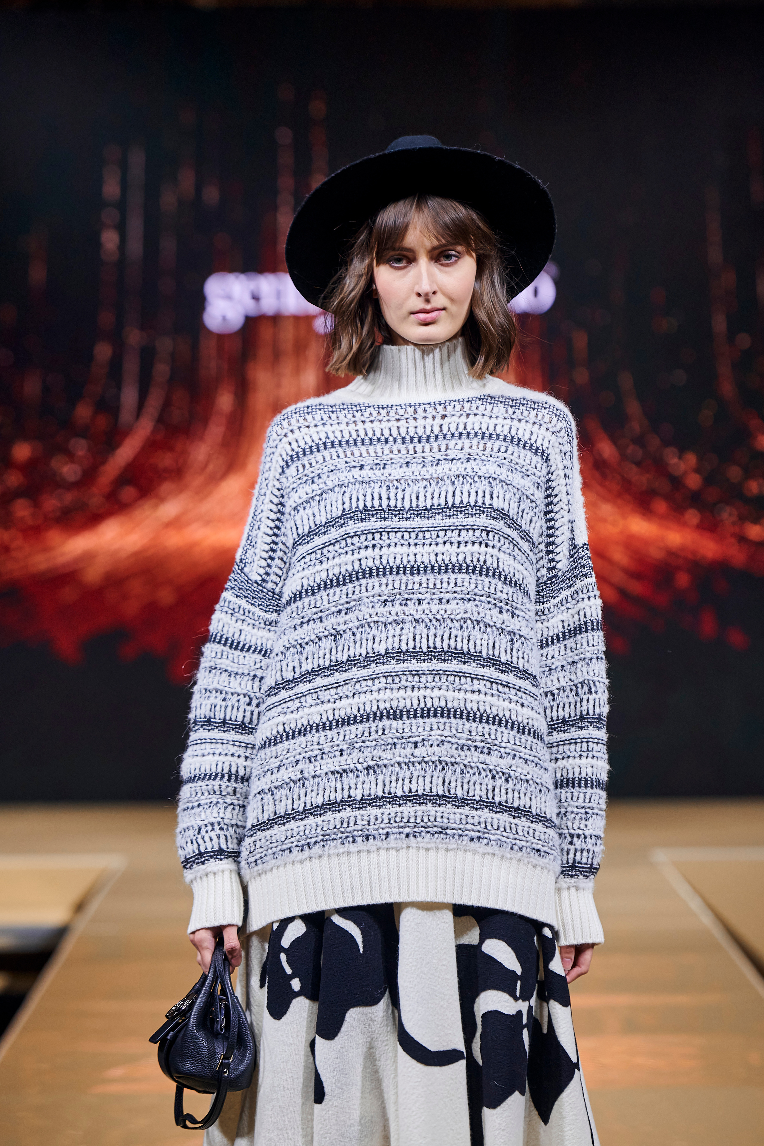 Модный показ «Кашемир и Шелк». Фотограф Постольник Дарья