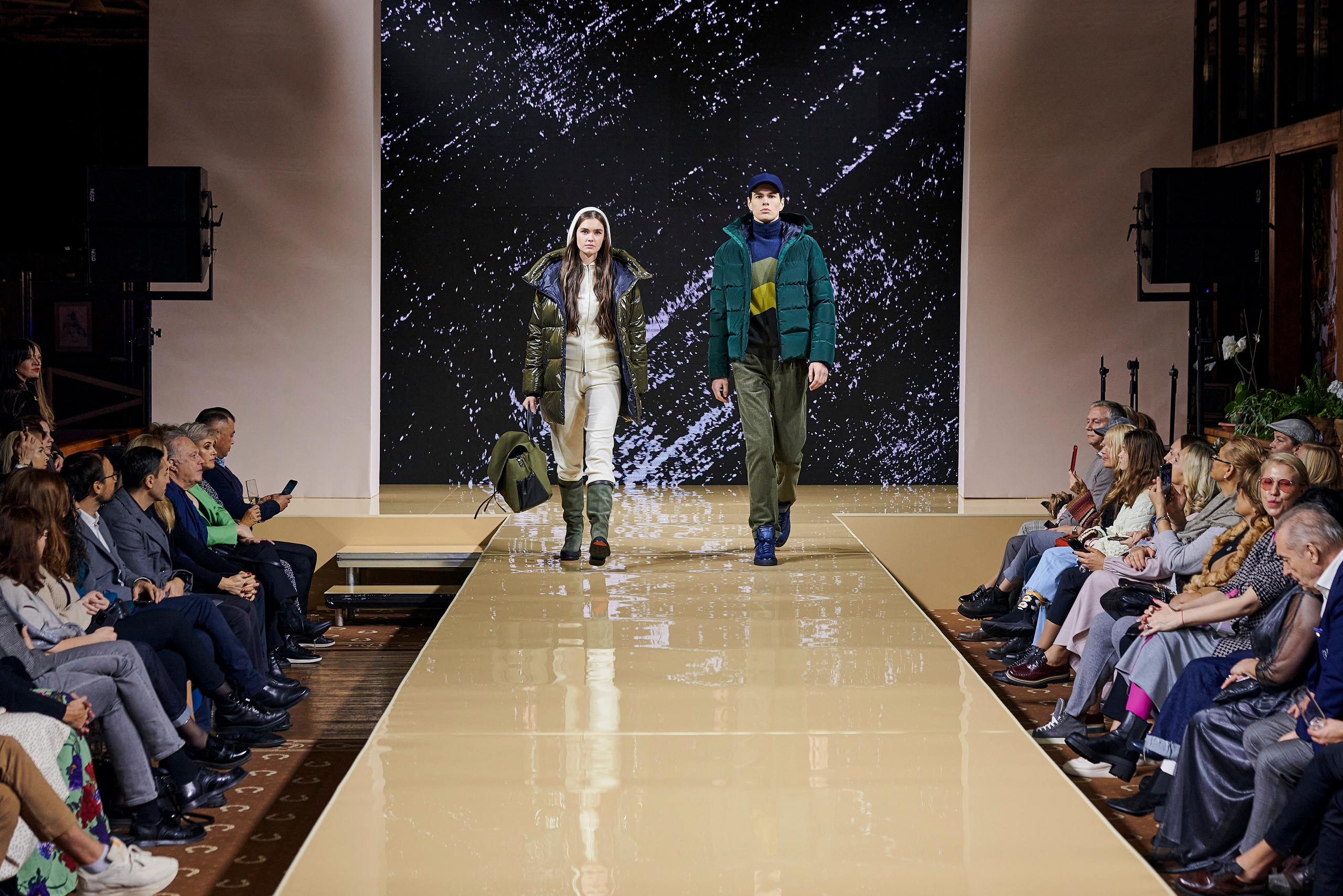 Модный показ «Кашемир и Шелк». Фотограф Постольник Дарья