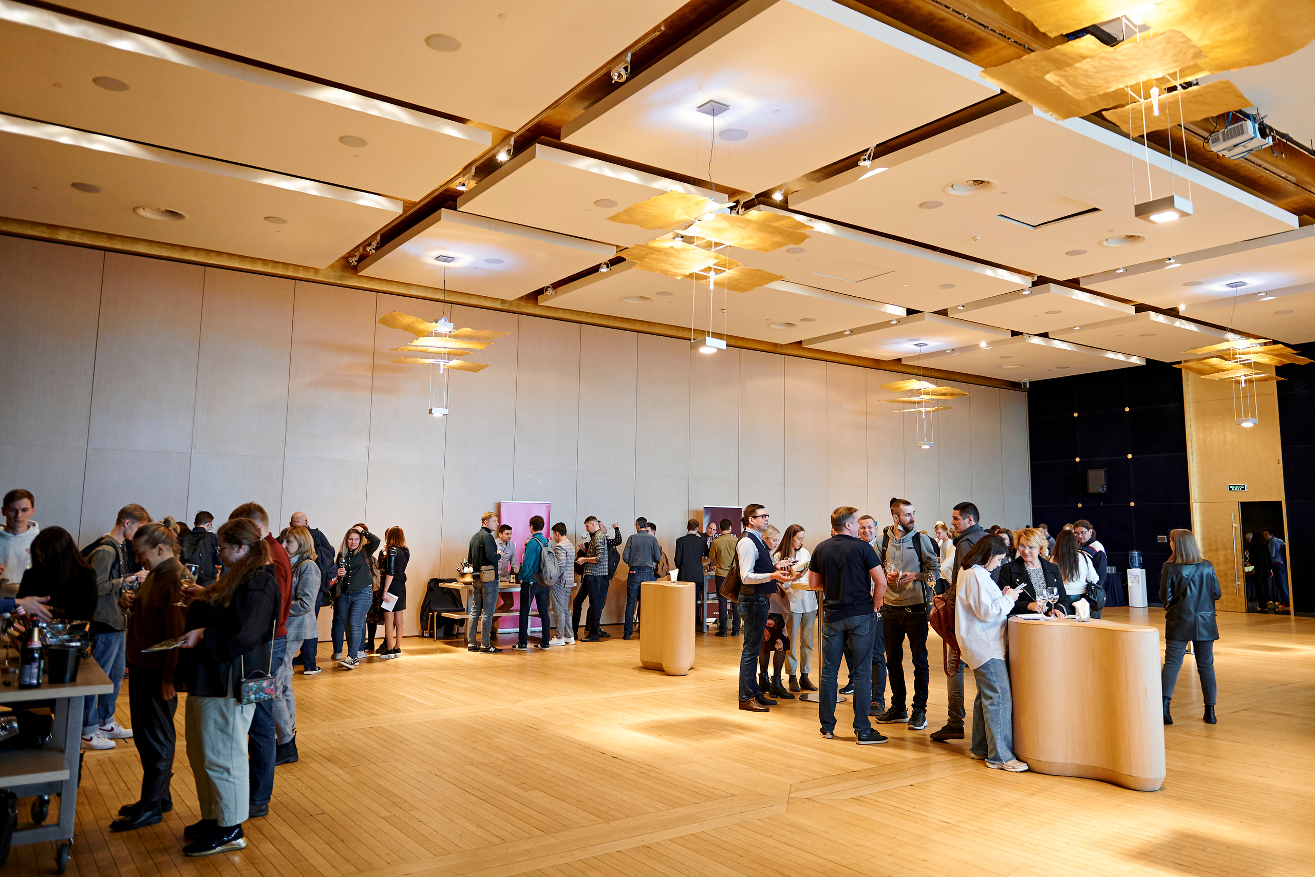 Винная дегустация для сомелье. Фотограф Постольник Дарья