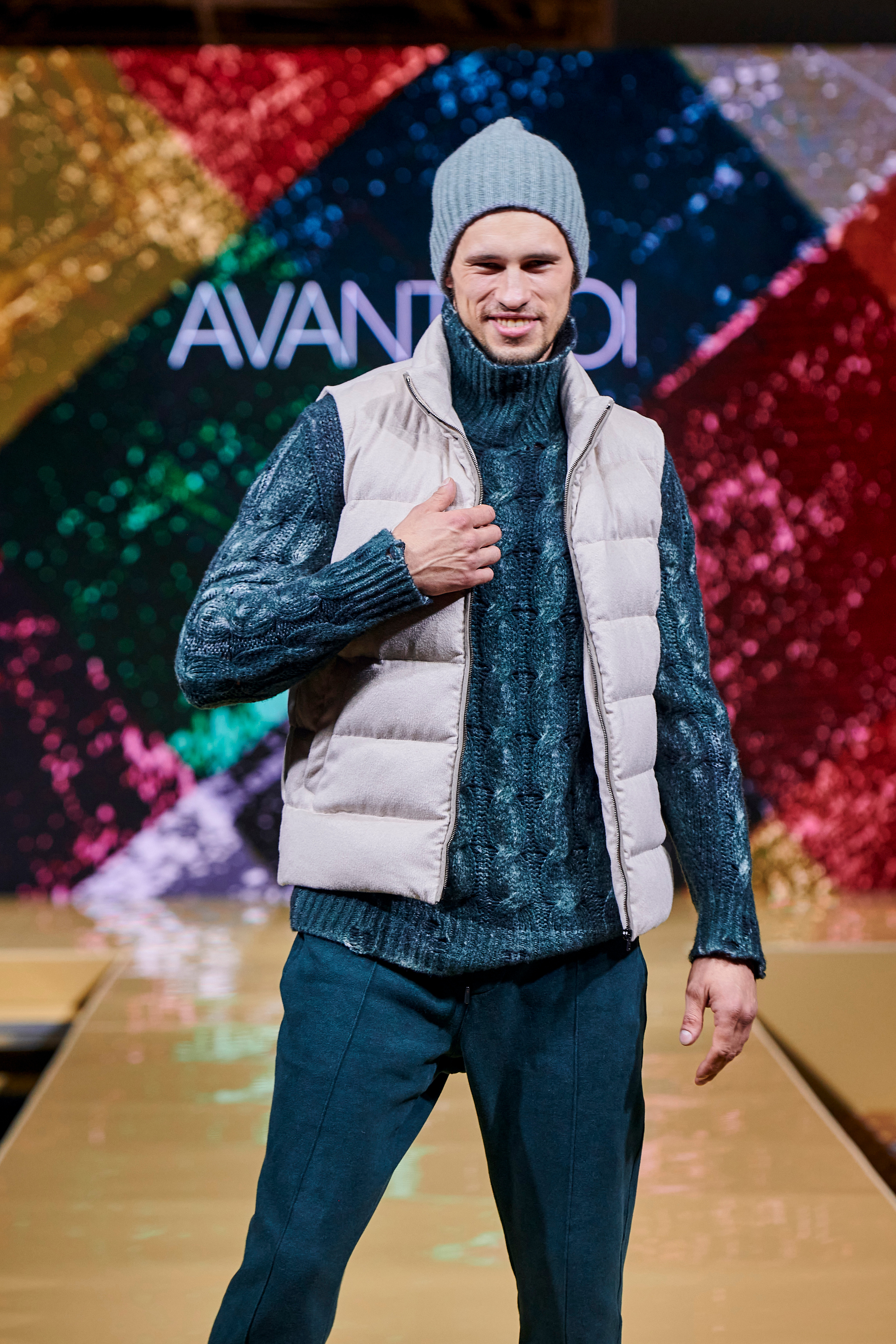 Модный показ «Кашемир и Шелк». Фотограф Постольник Дарья