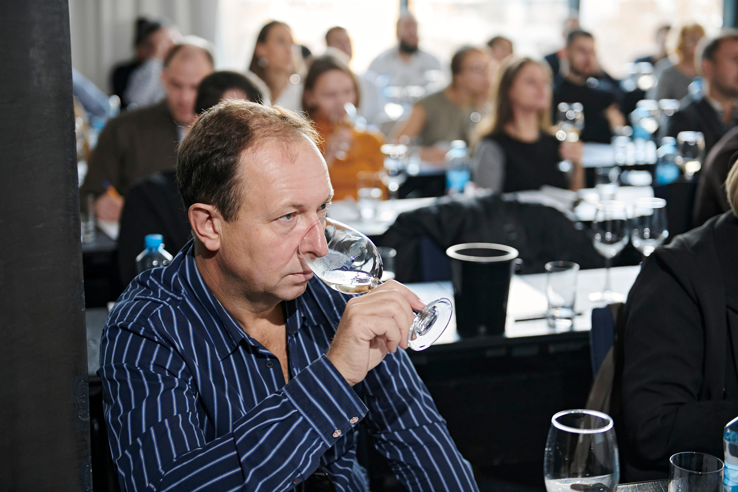 Винная дегустация для сомелье. Фотограф Постольник Дарья