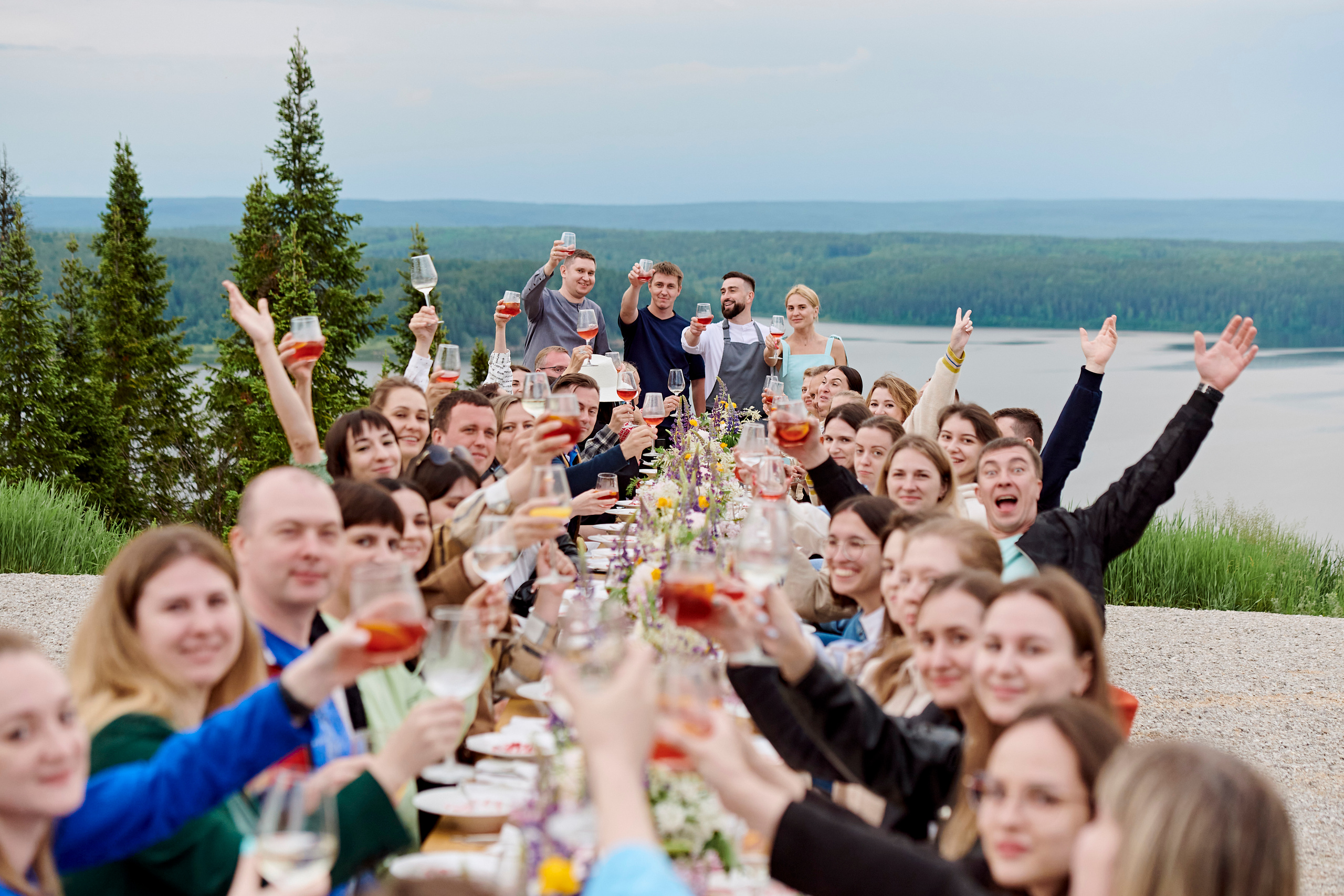 Летний ужин на природе с тремя шефами. Фотограф Постольник Дарья