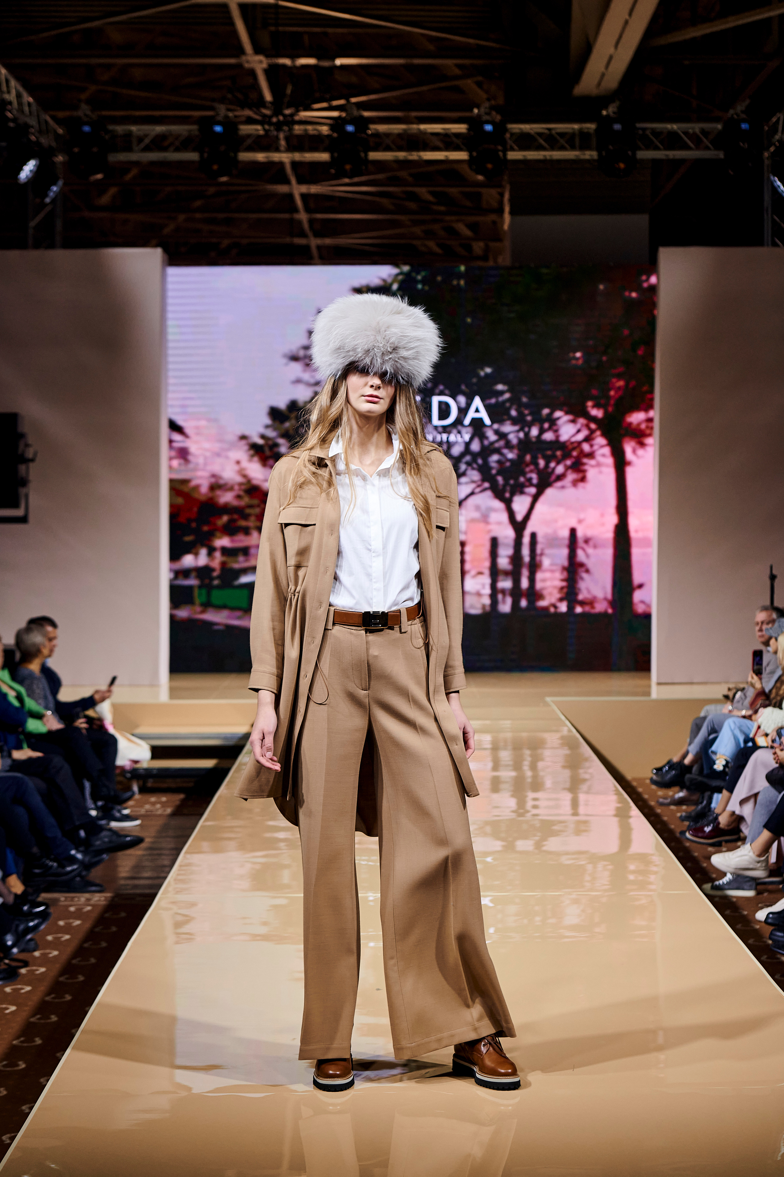 Модный показ «Кашемир и Шелк». Фотограф Постольник Дарья