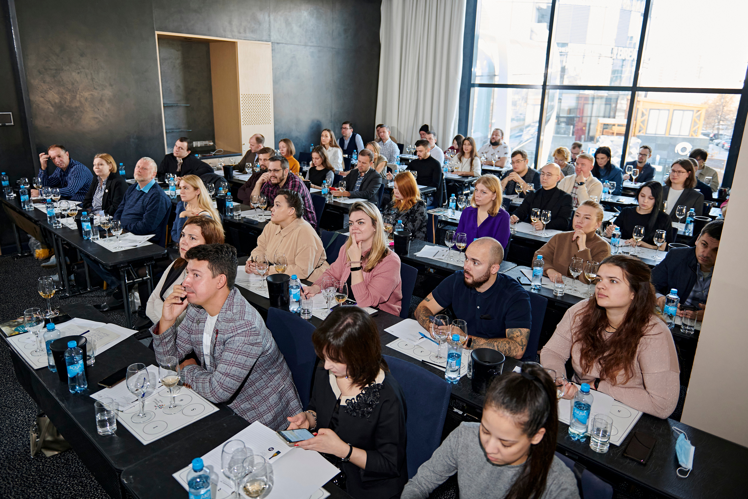 Винная дегустация для сомелье. Фотограф Постольник Дарья