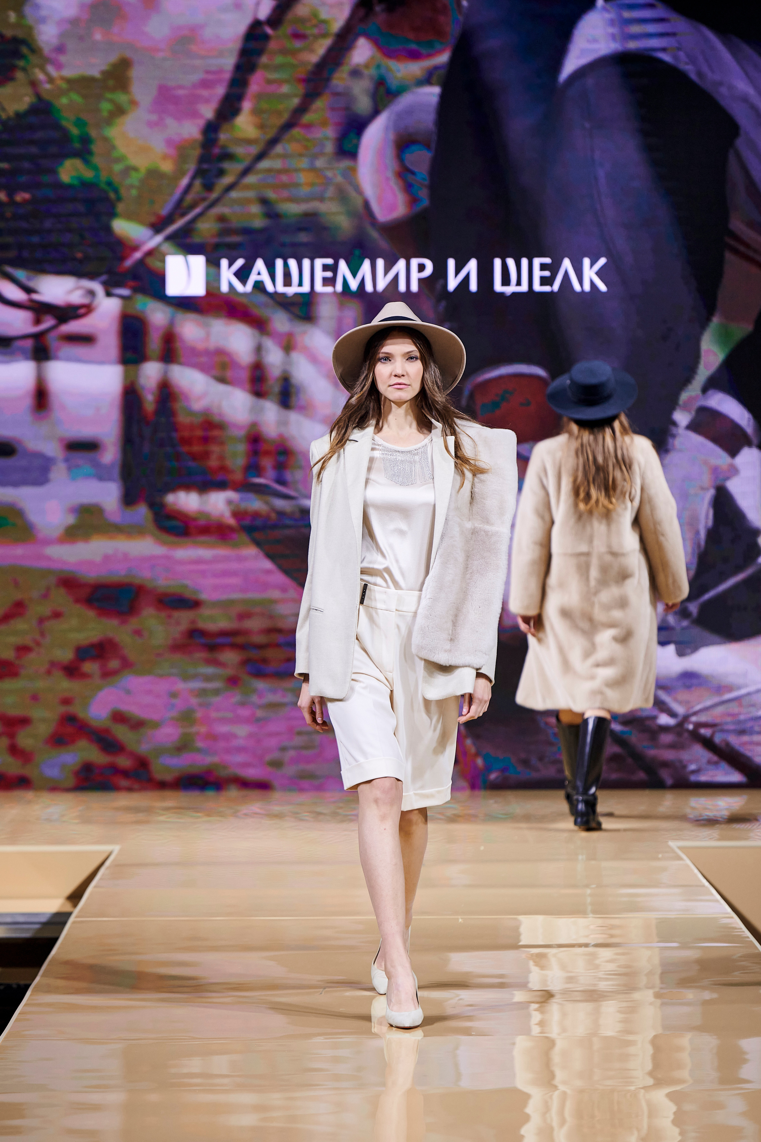 Модный показ «Кашемир и Шелк». Фотограф Постольник Дарья