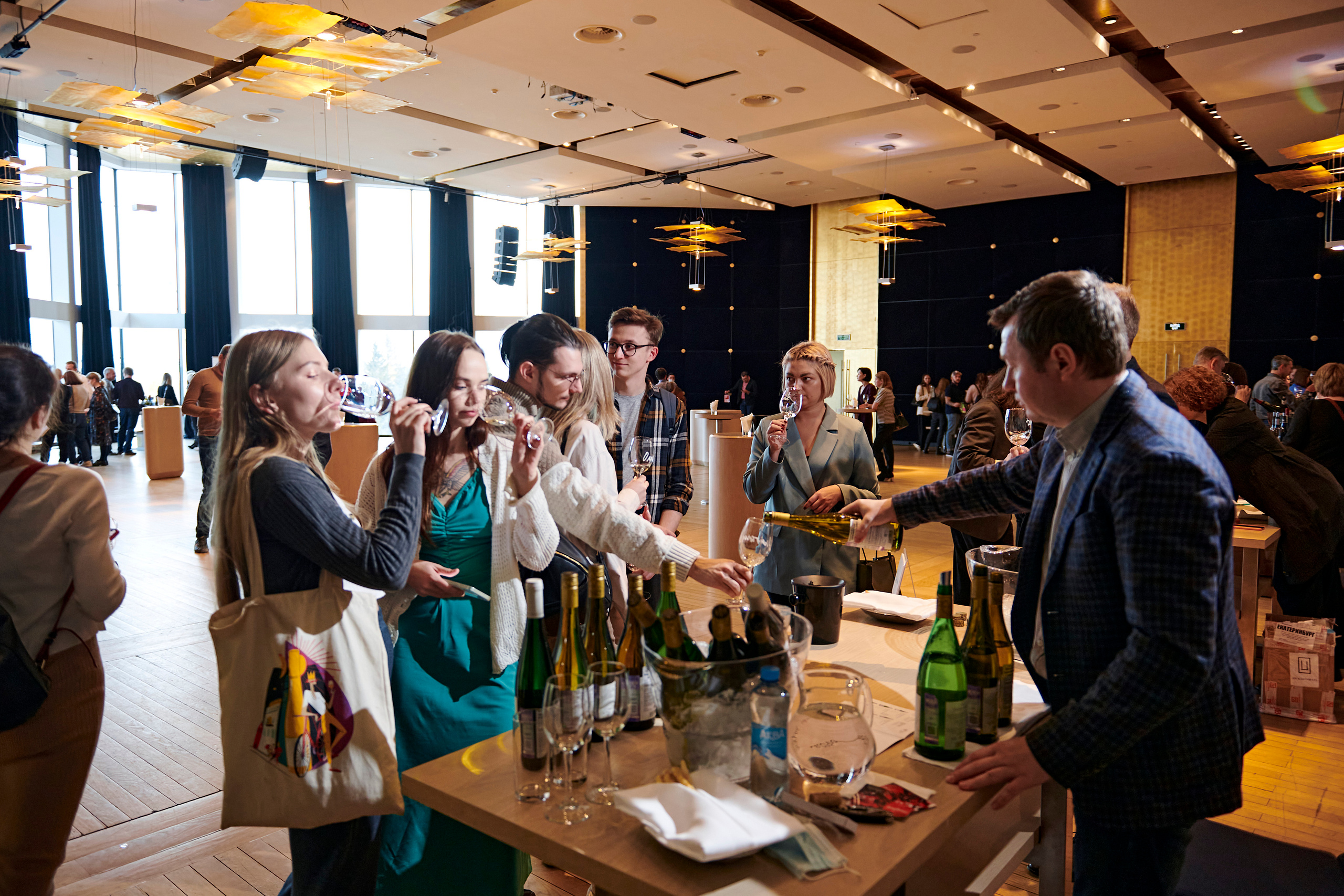 Винная дегустация для сомелье. Фотограф Постольник Дарья