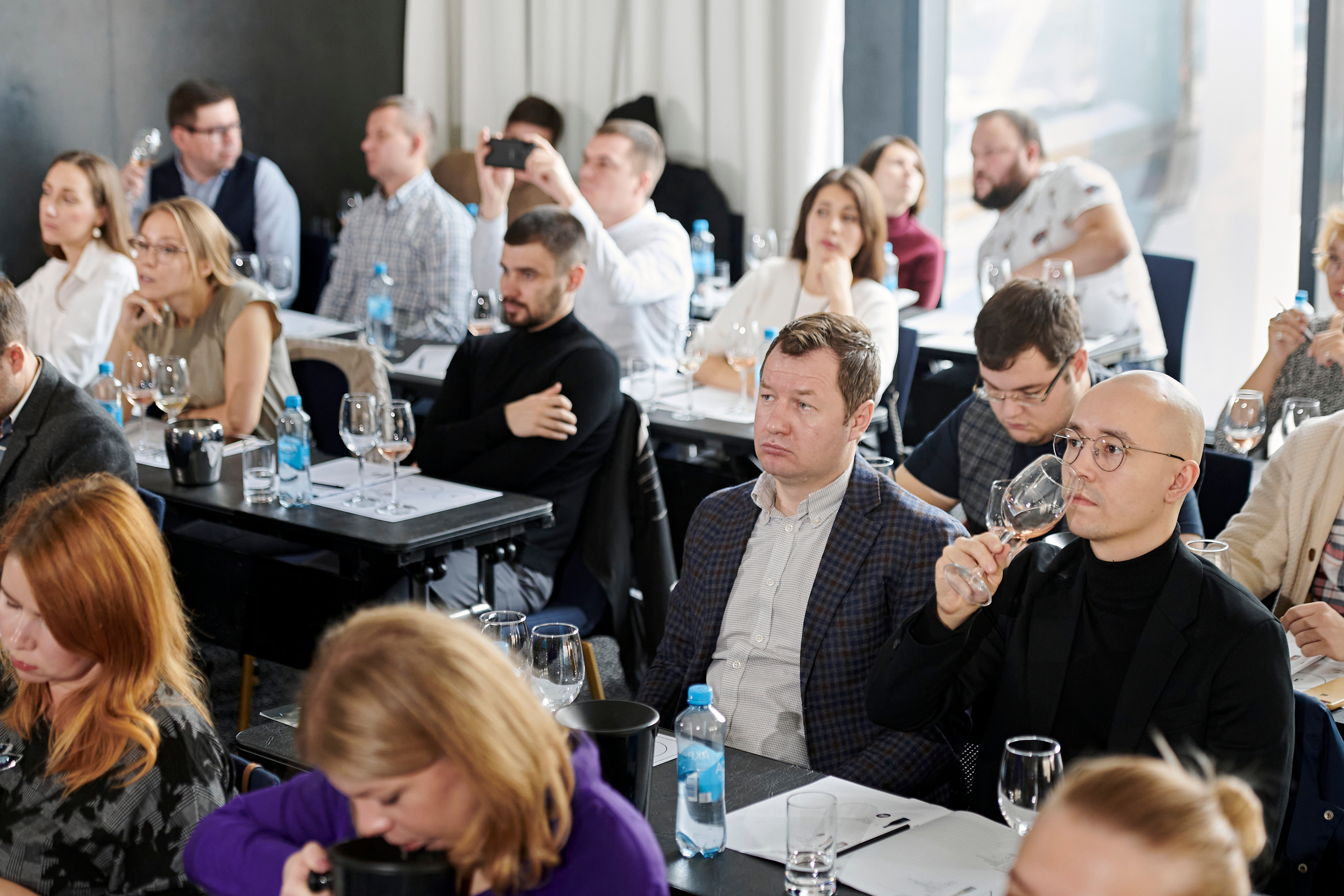 Винная дегустация для сомелье. Фотограф Постольник Дарья