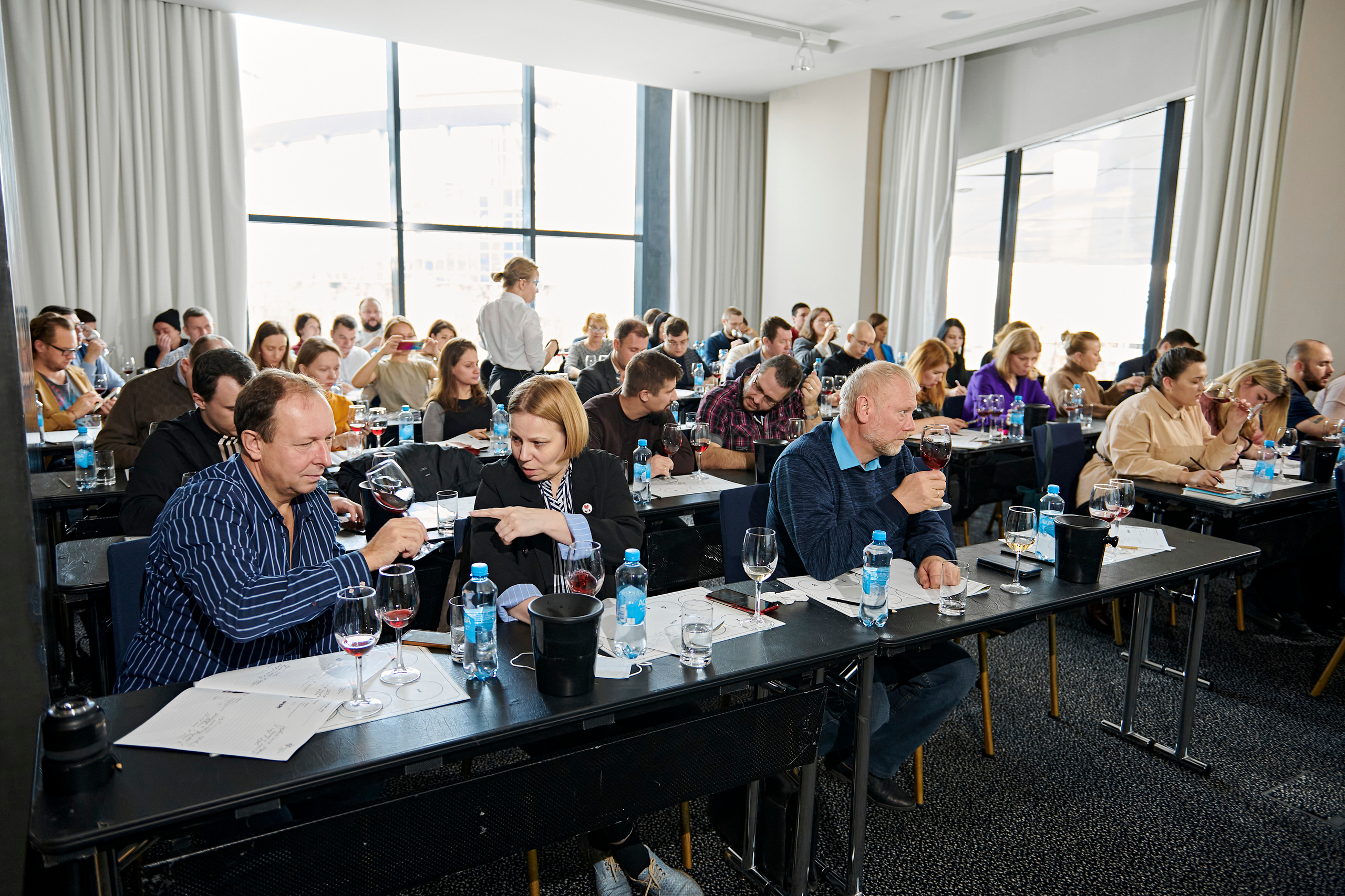 Винная дегустация для сомелье. Фотограф Постольник Дарья
