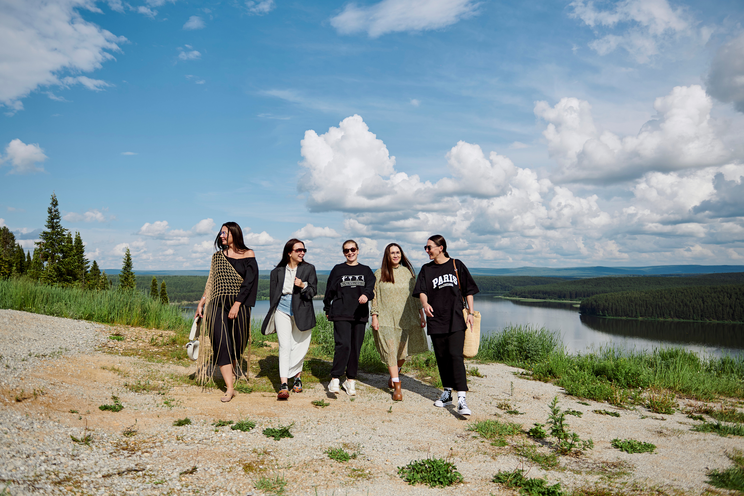 Летний ужин на природе с тремя шефами. Фотограф Постольник Дарья