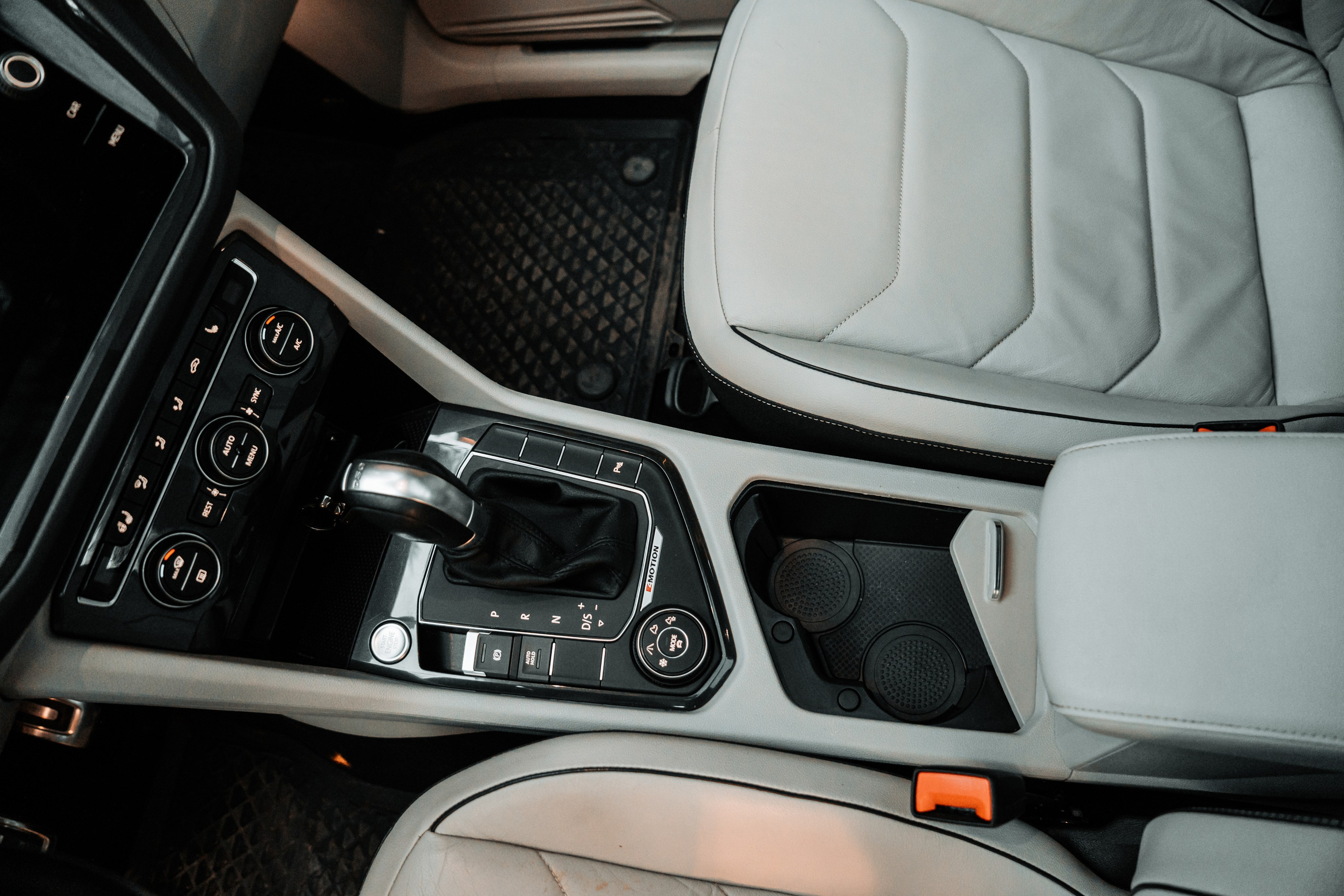 VW Tiguan II R-Line. Vlad Trykov