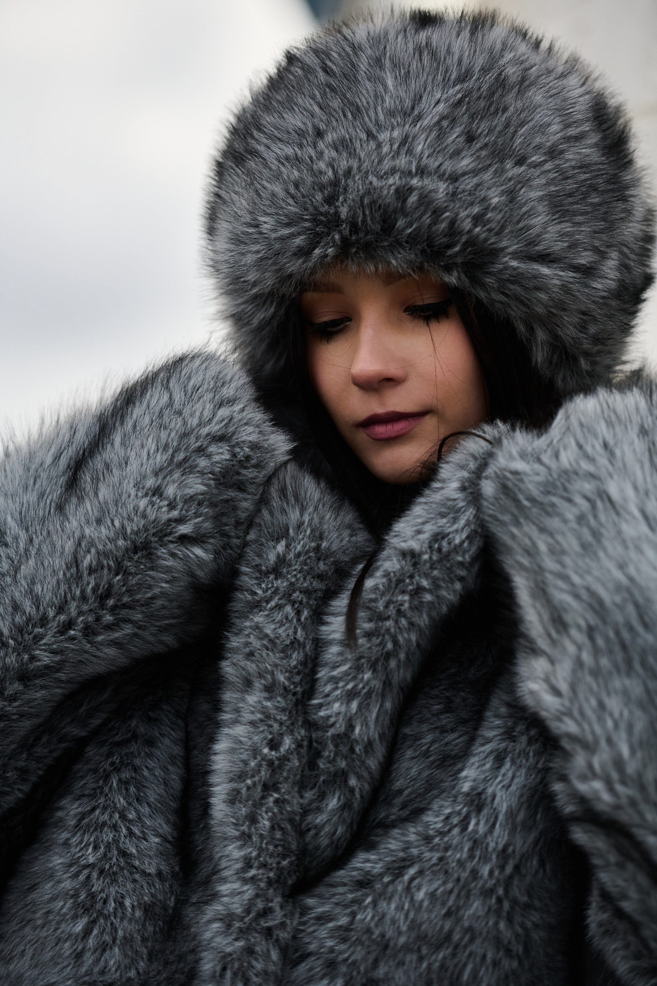 Фотосессия моделей в шубах на аэродроме. Репортажный и семейный фотограф — Шелихов Сергей