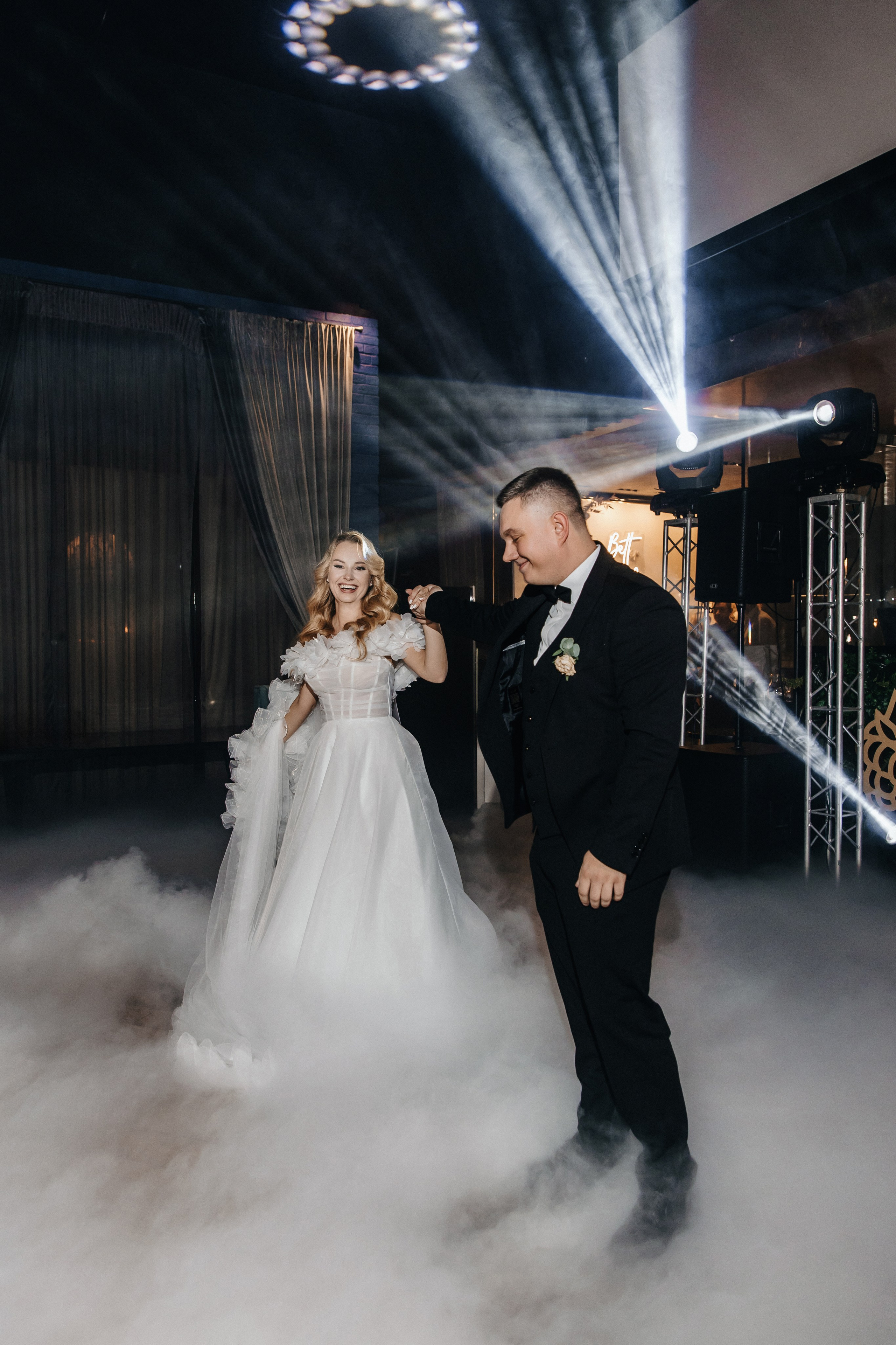 Саша и Миша. Свадебный фотограф и видеограф Когай Дмитрий и Юлия